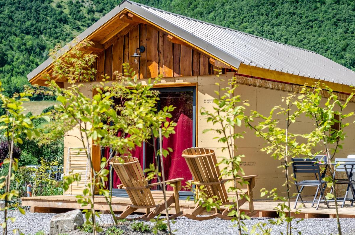 Les Petits Ecrins - Chalets avec spas privatifs view 3