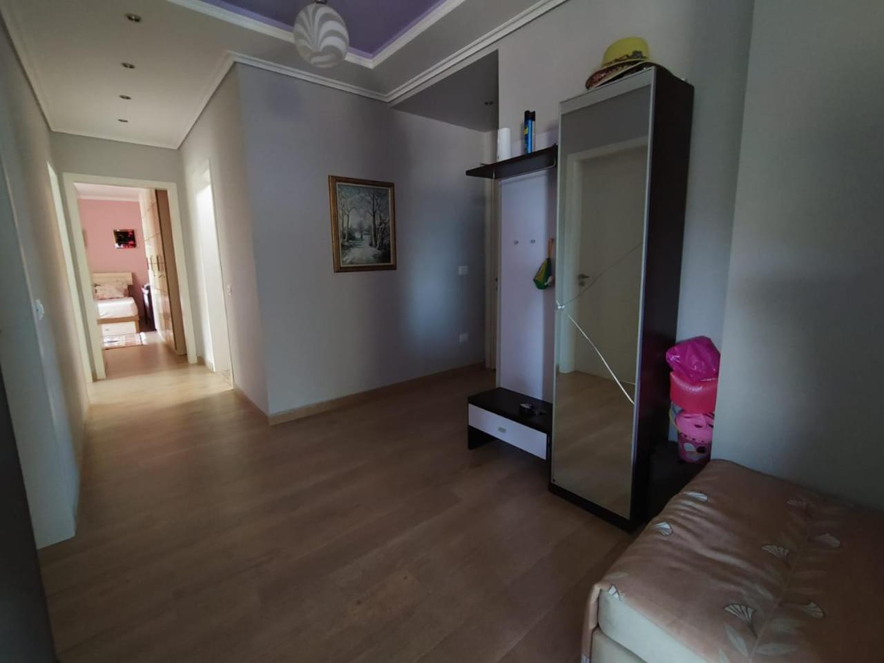 Mia's Sea View Apartment