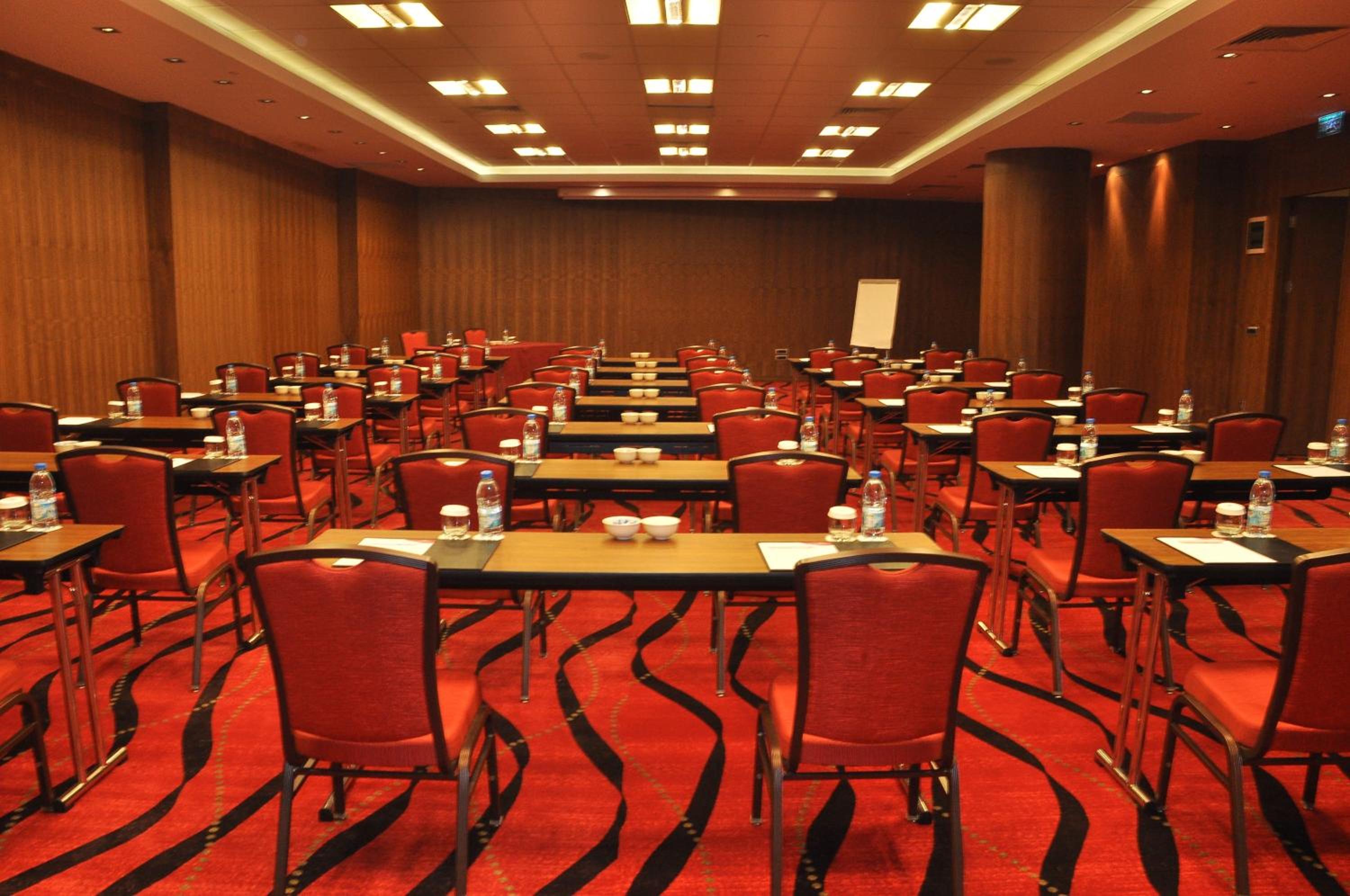 Crowne Plaza Istanbul Harbiye, an IHG Hotel - Image 73