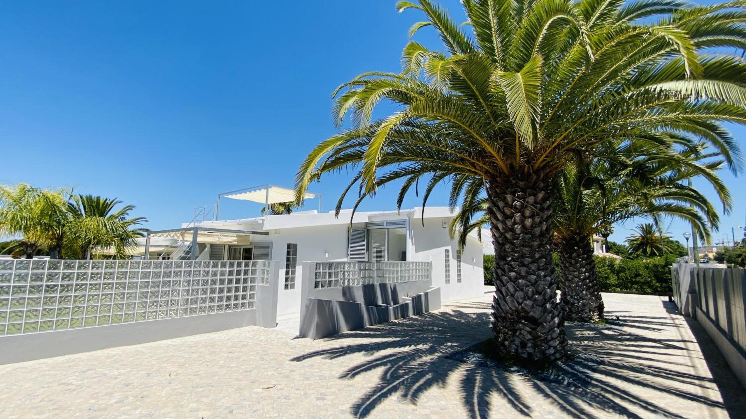 Moderna - Private Pool - 8 Guests - Quarteira view 2