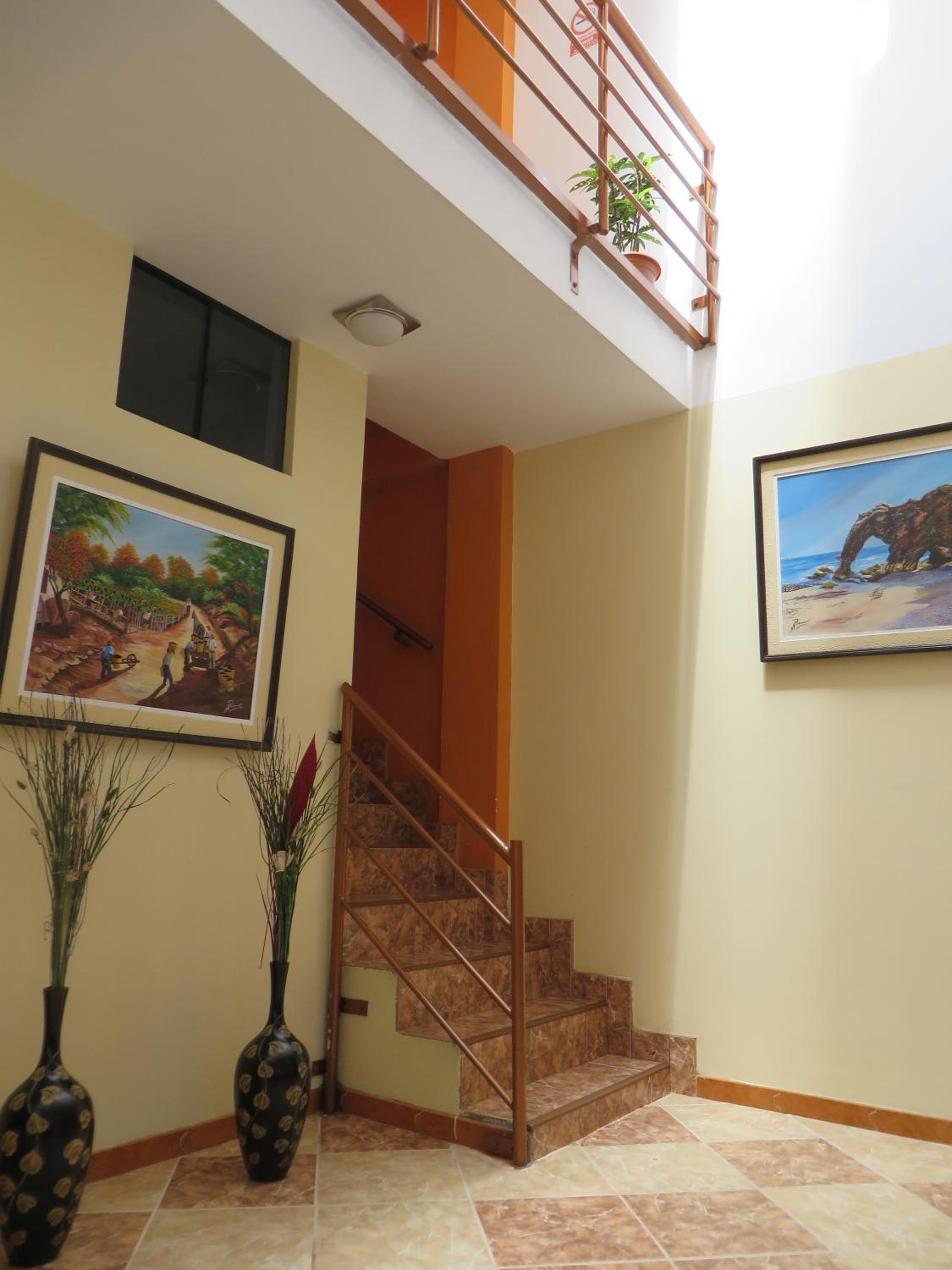 Hostal Hellen Ross view 4