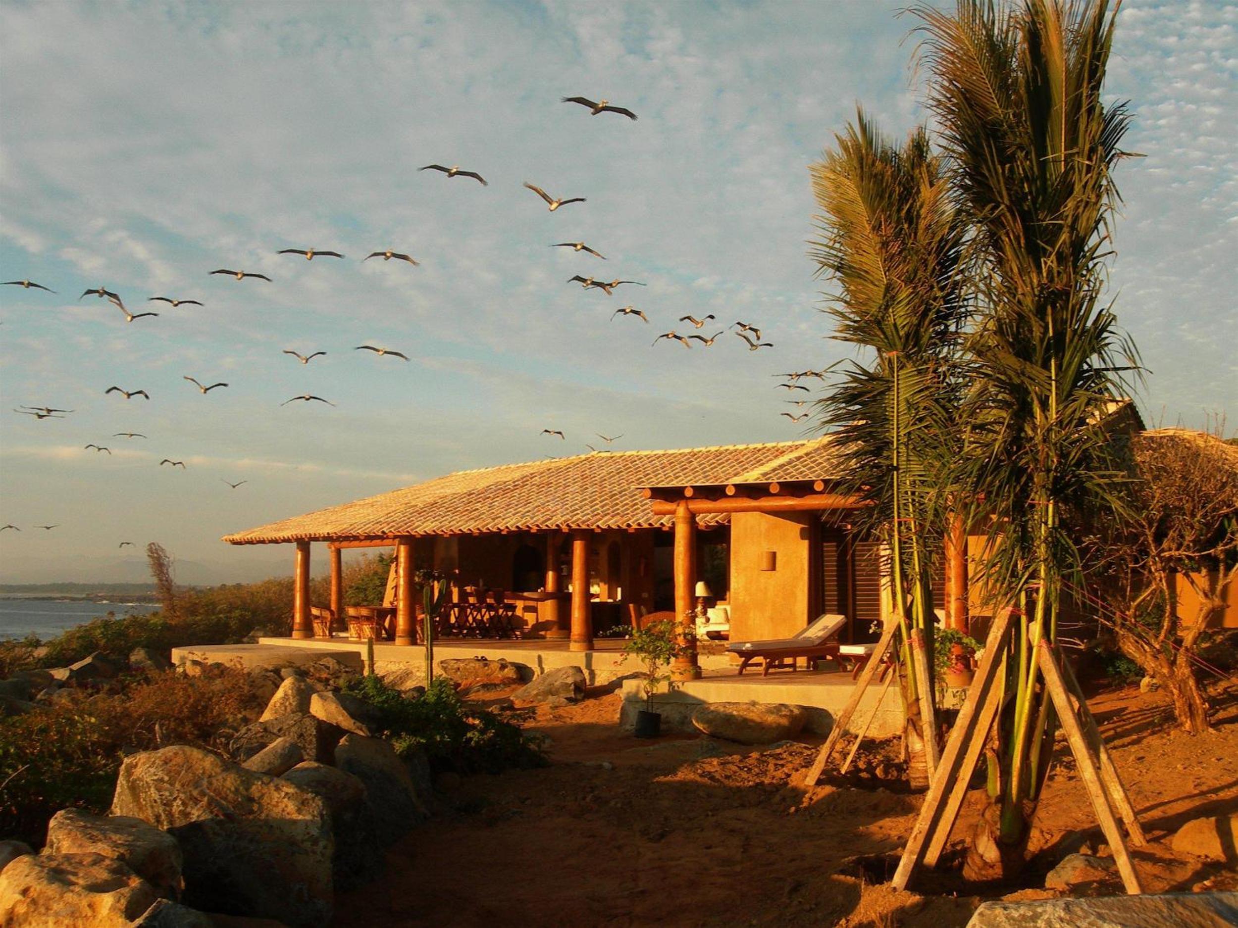 Casamar, beach front estate on Troncones Point