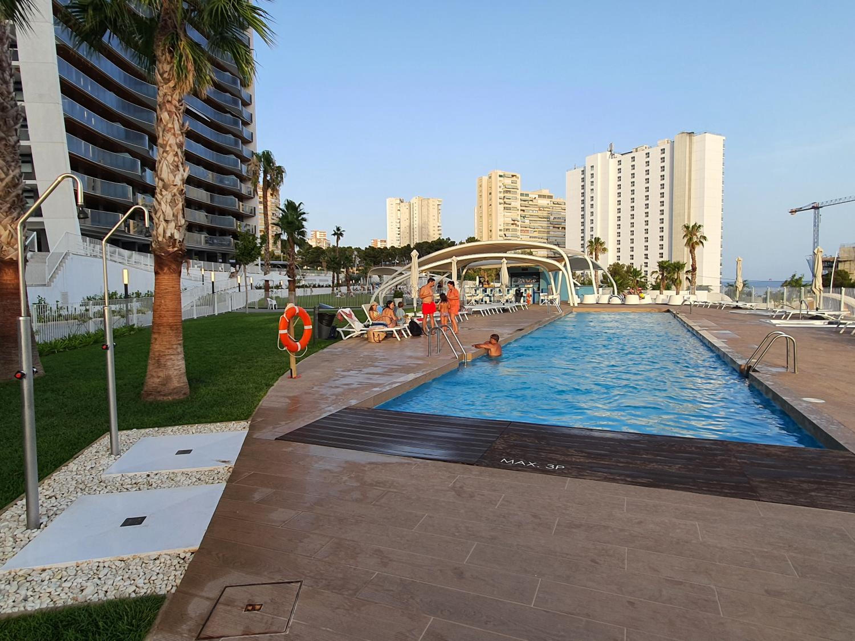 Sunset Waves Benidorm by KalmaRent