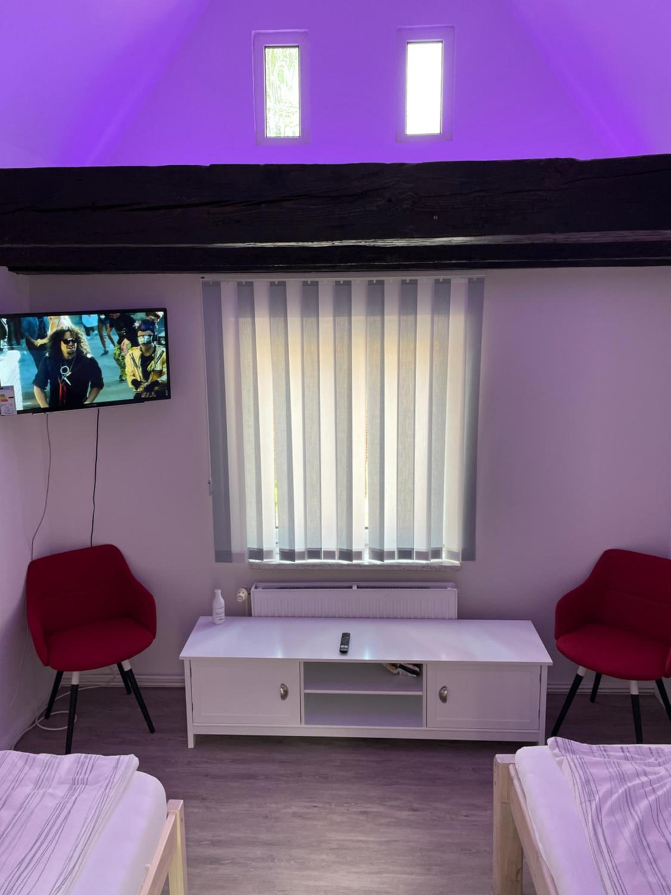 CityStayNMS - Direkt am Bahnhof und Einkaufszentrum