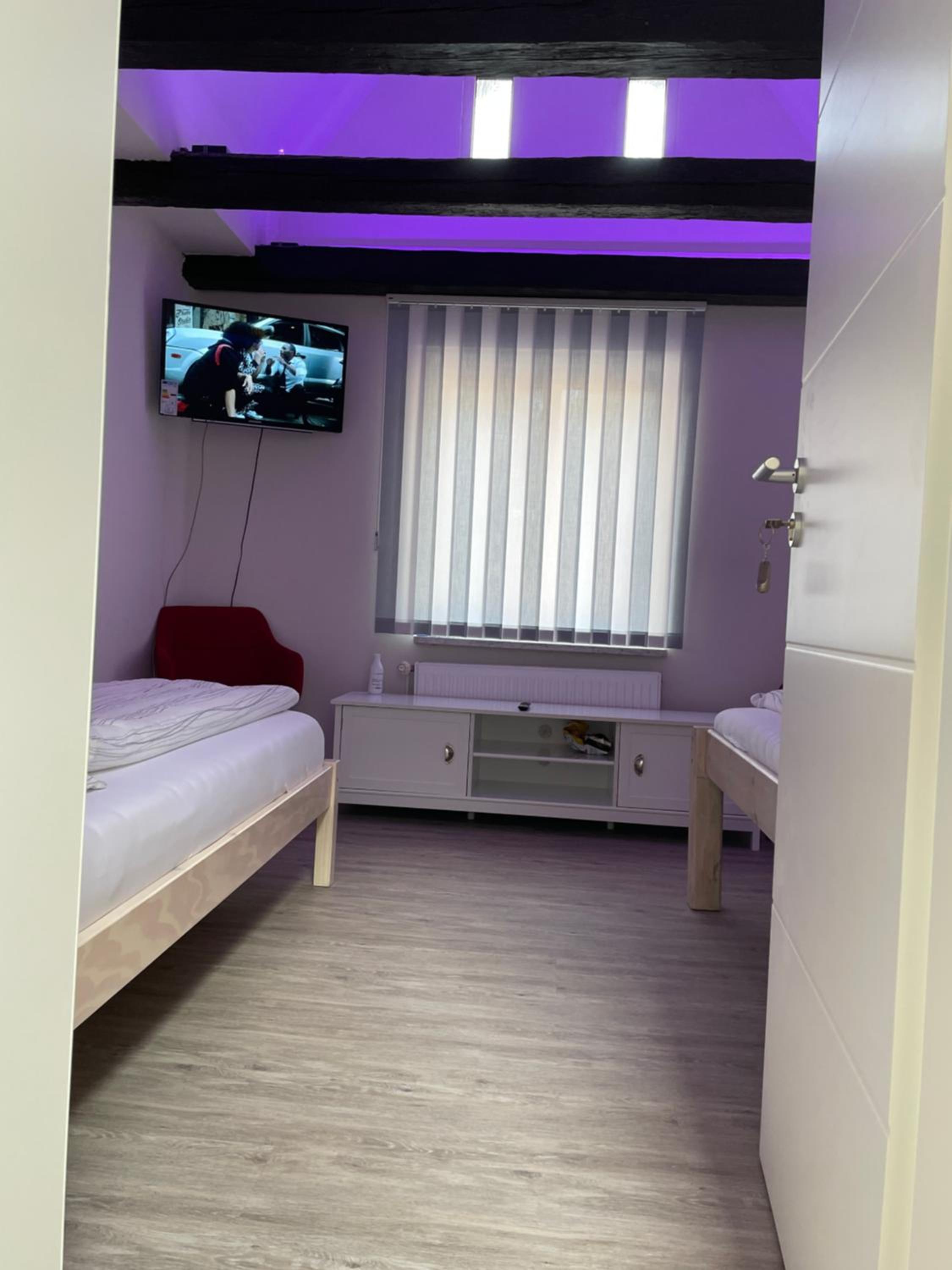 CityStayNMS - Direkt am Bahnhof und Einkaufszentrum