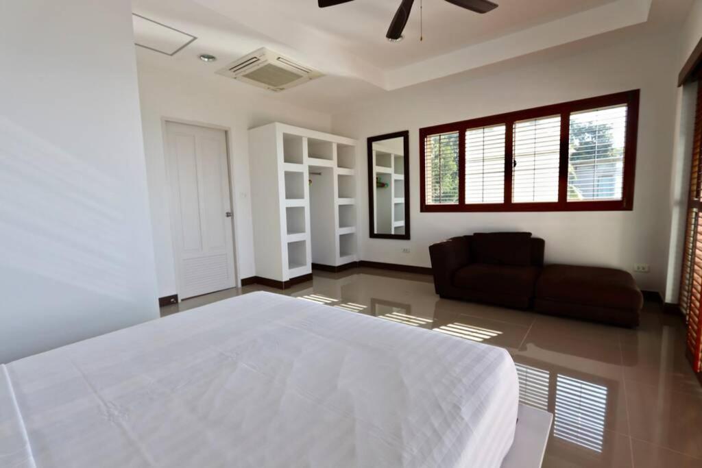 The Boathouse Villa