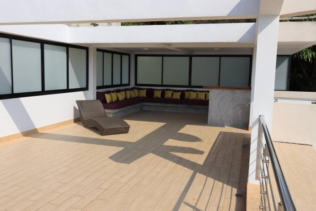 The Boathouse Villa