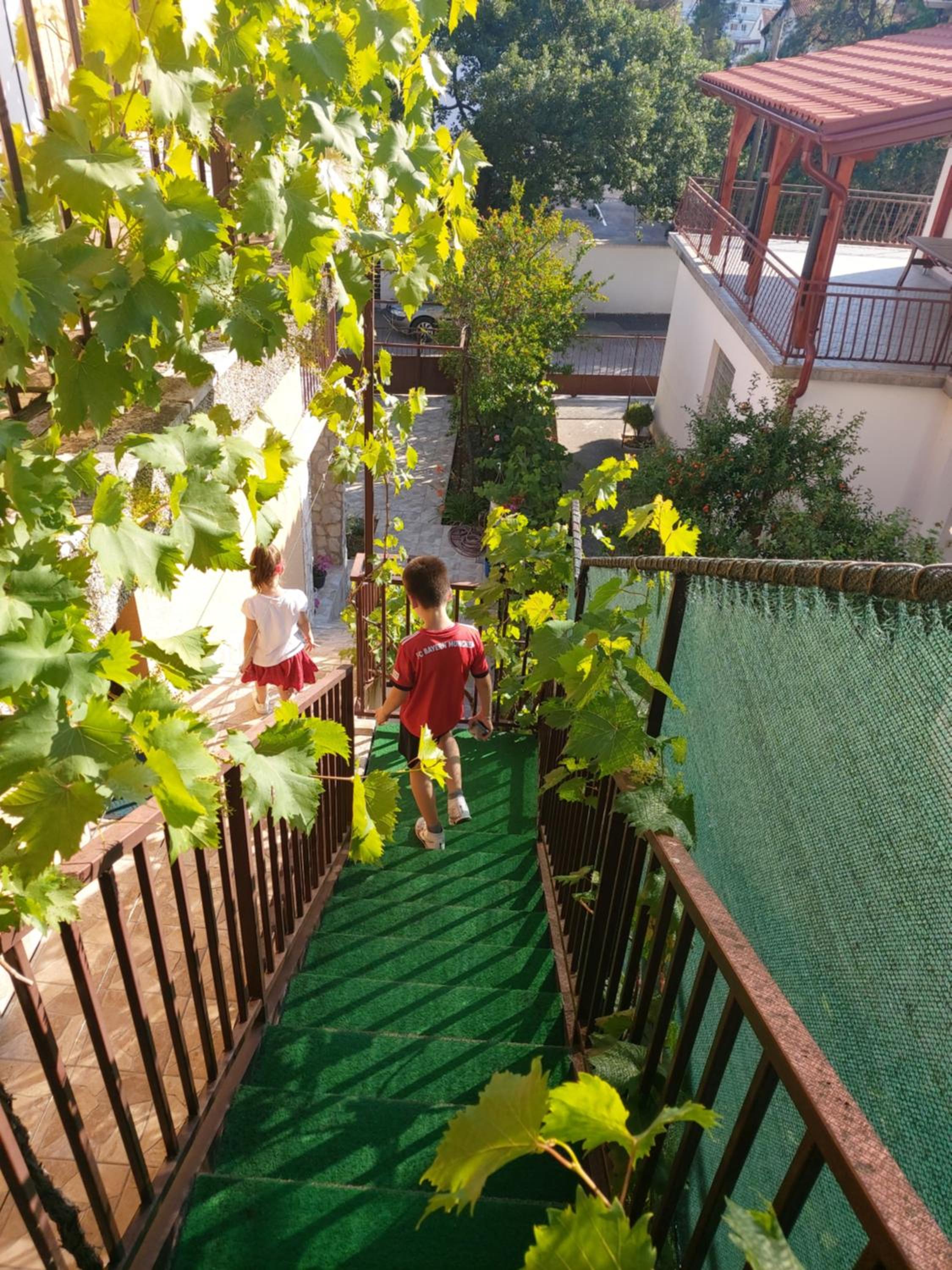 Photo 32
