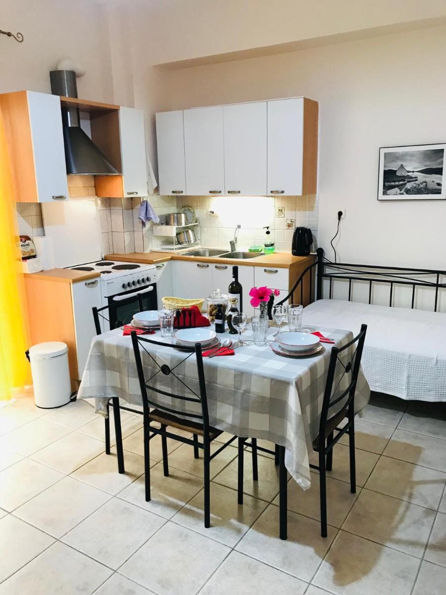 Cozy Apartment Near City Center view 5