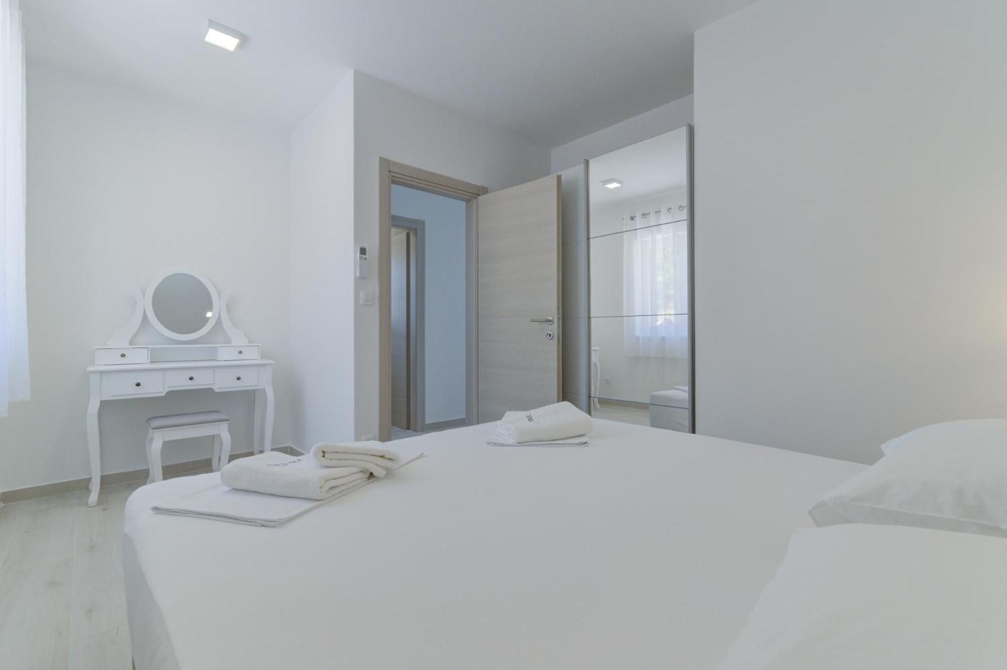 APARTMANI OLIMP1 view 3