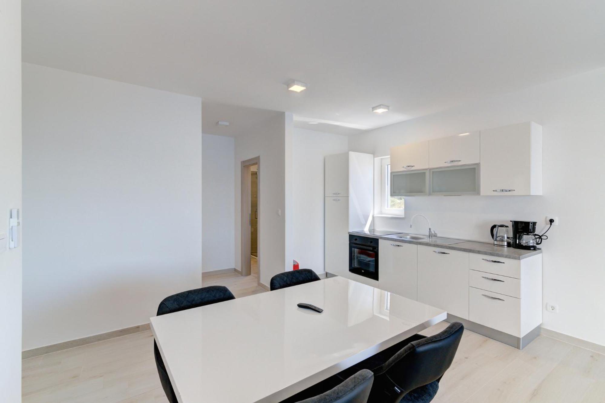APARTMANI OLIMP1 view 4
