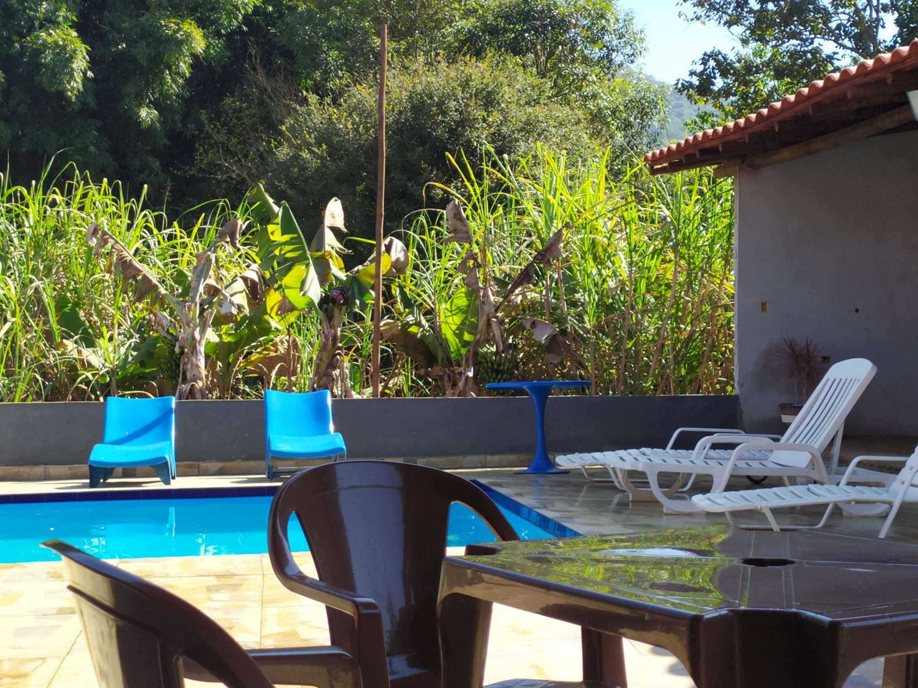 Chácara com piscina área de lazer completa estilo rústico em Socorro