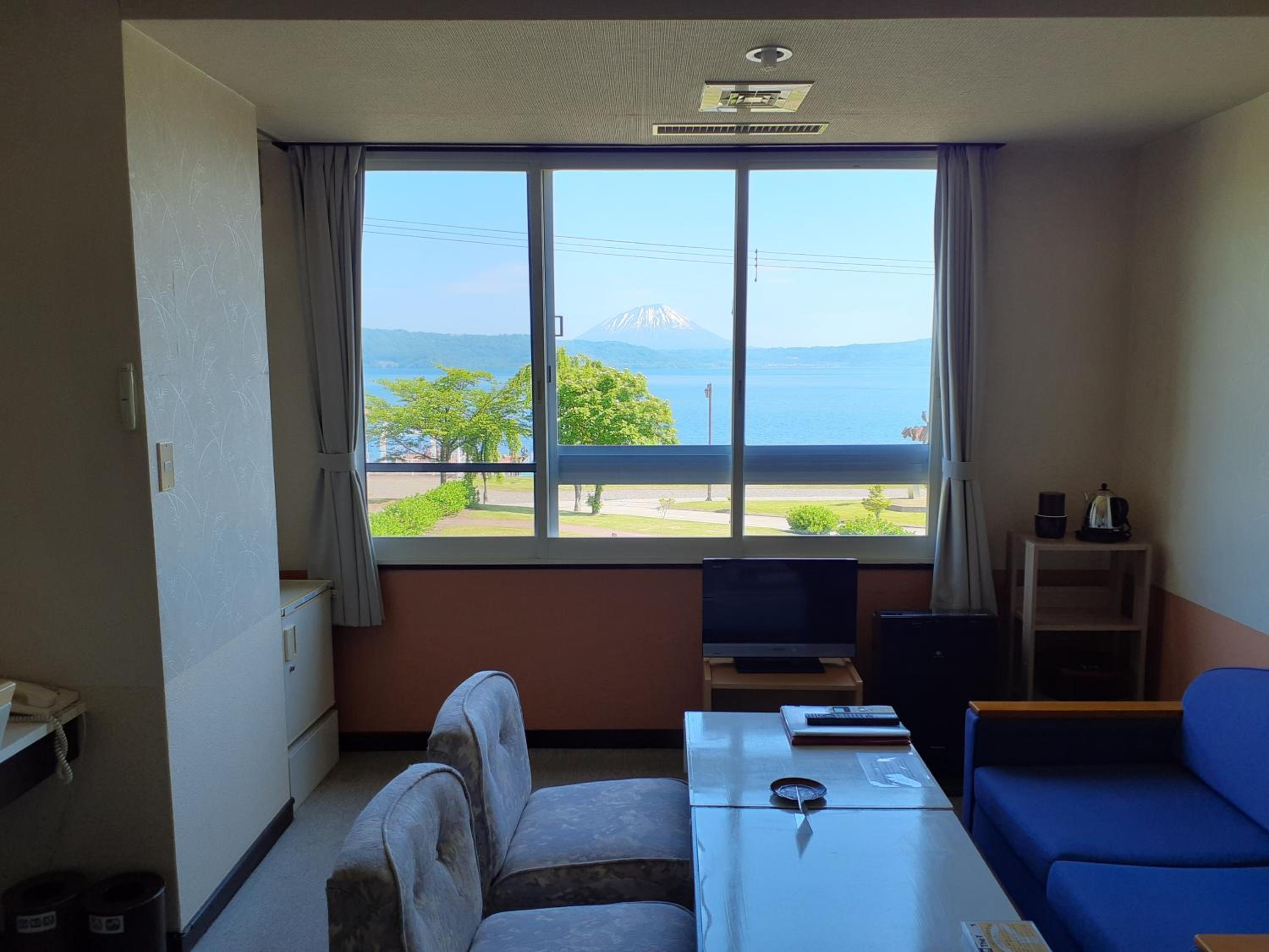 Hotel Grand Toya