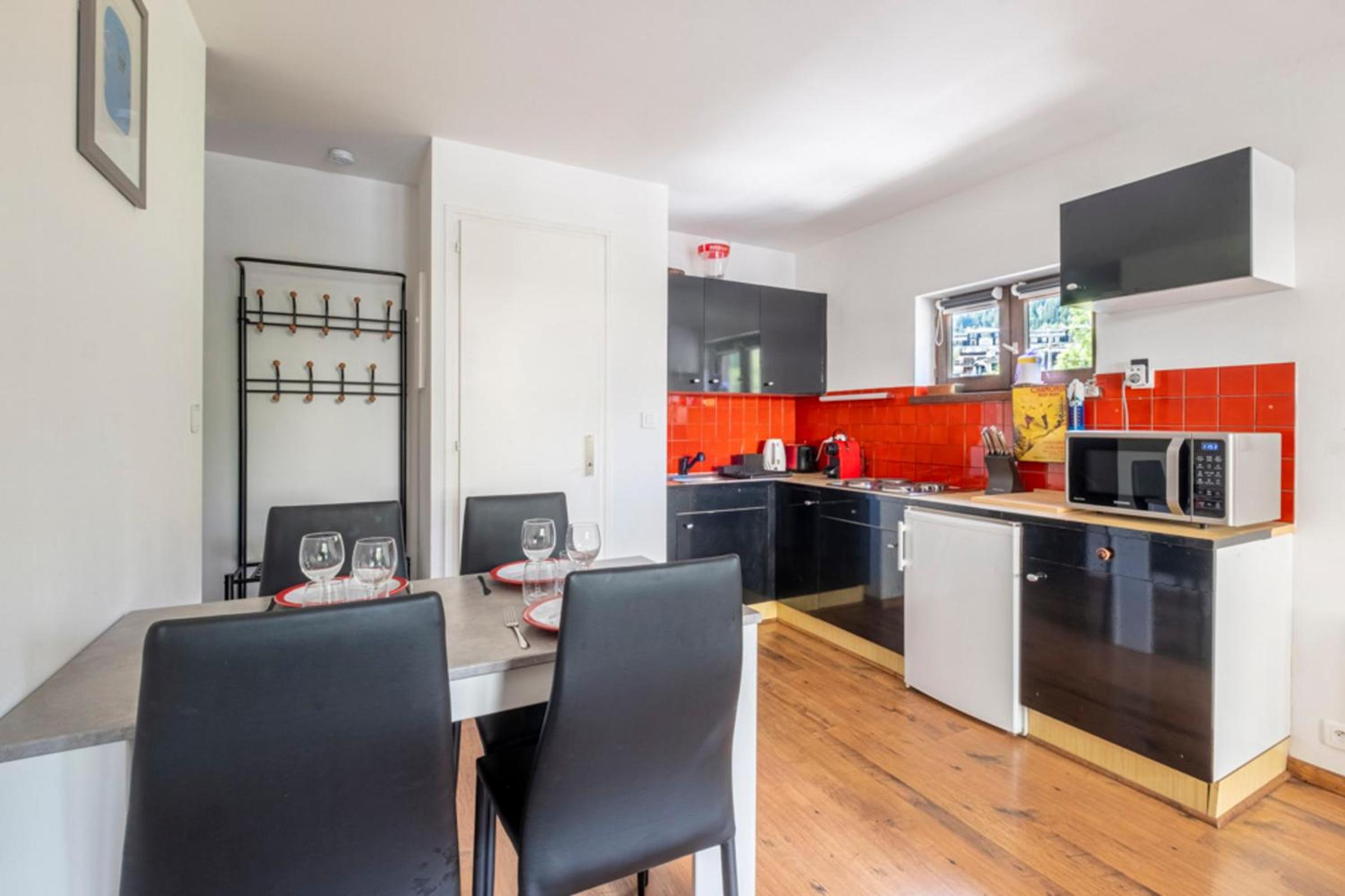 Modern Apt With Balcony In The Center Of Chamonix view 3