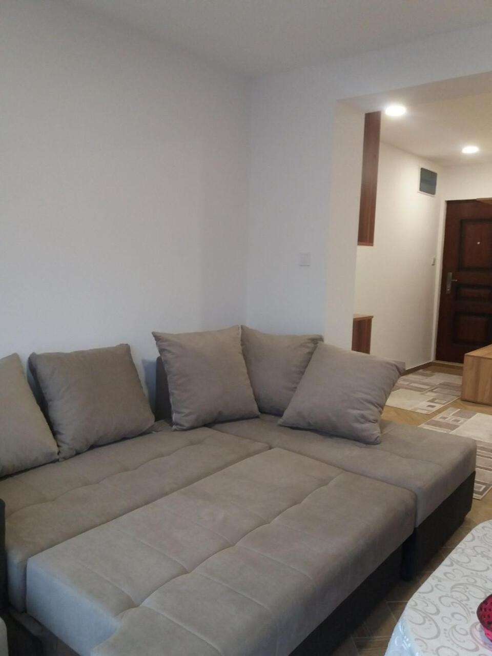 Central street apartment view 5
