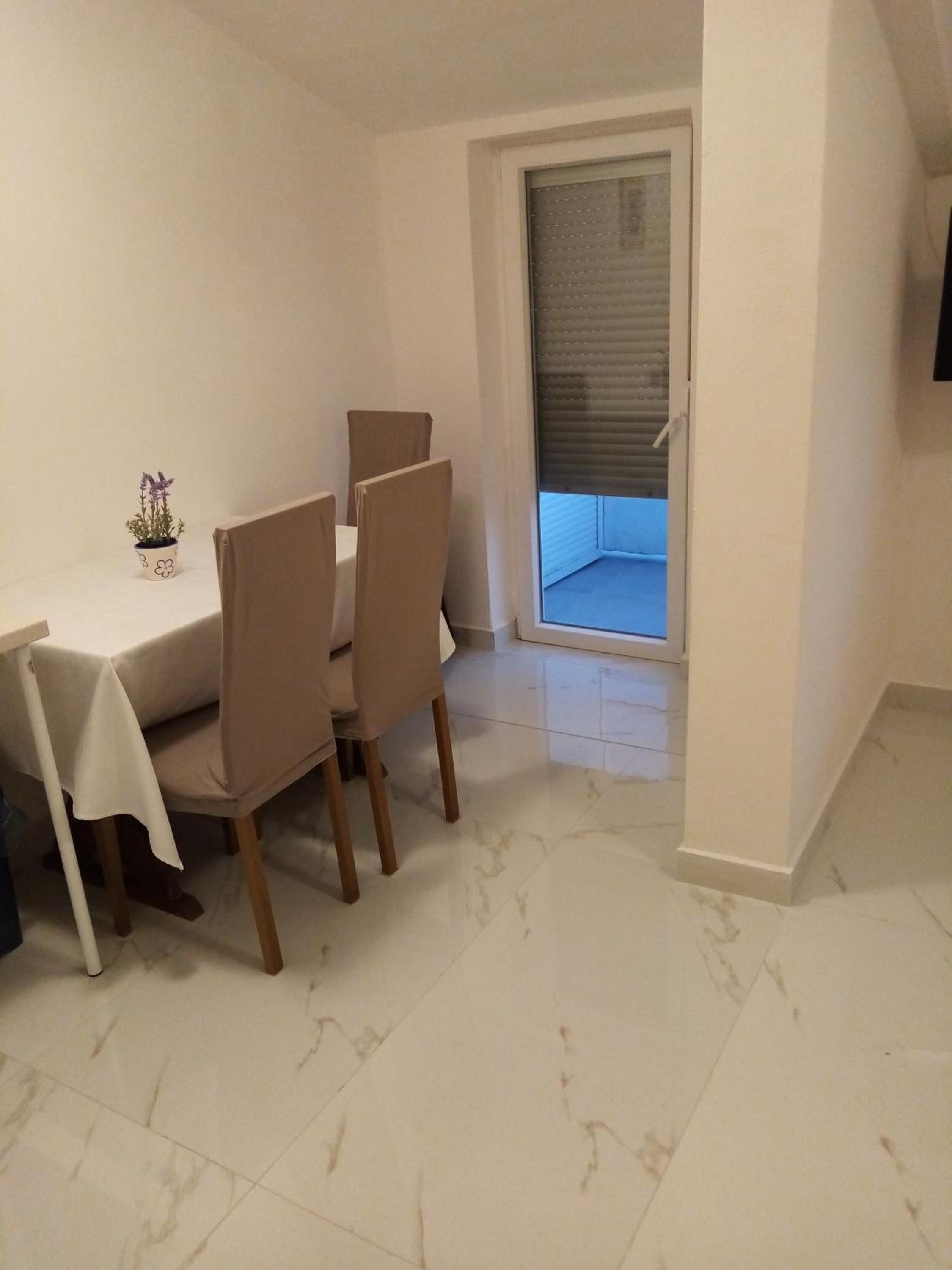 Apartmani Nikola