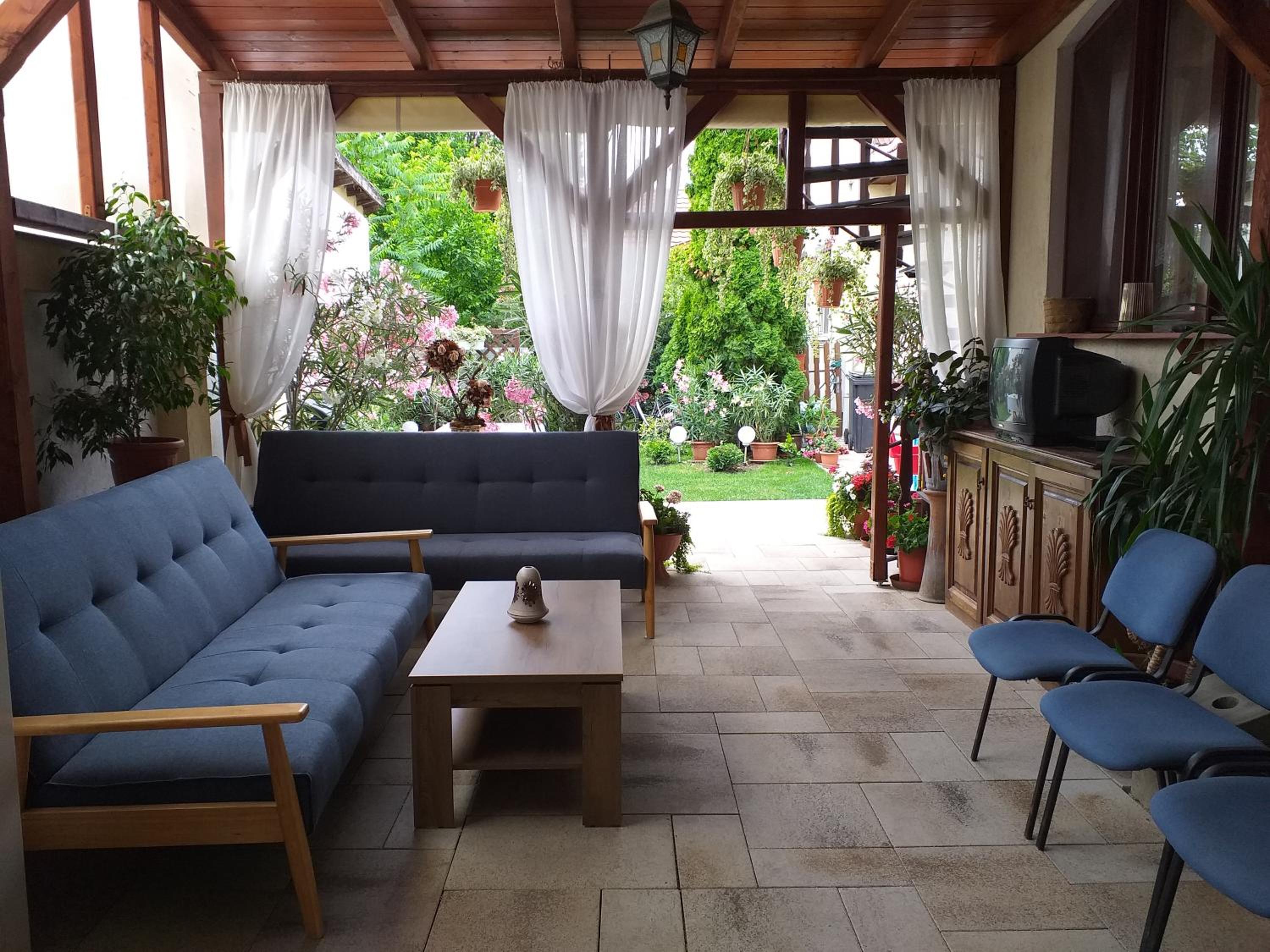 Aranka Apartman view 3