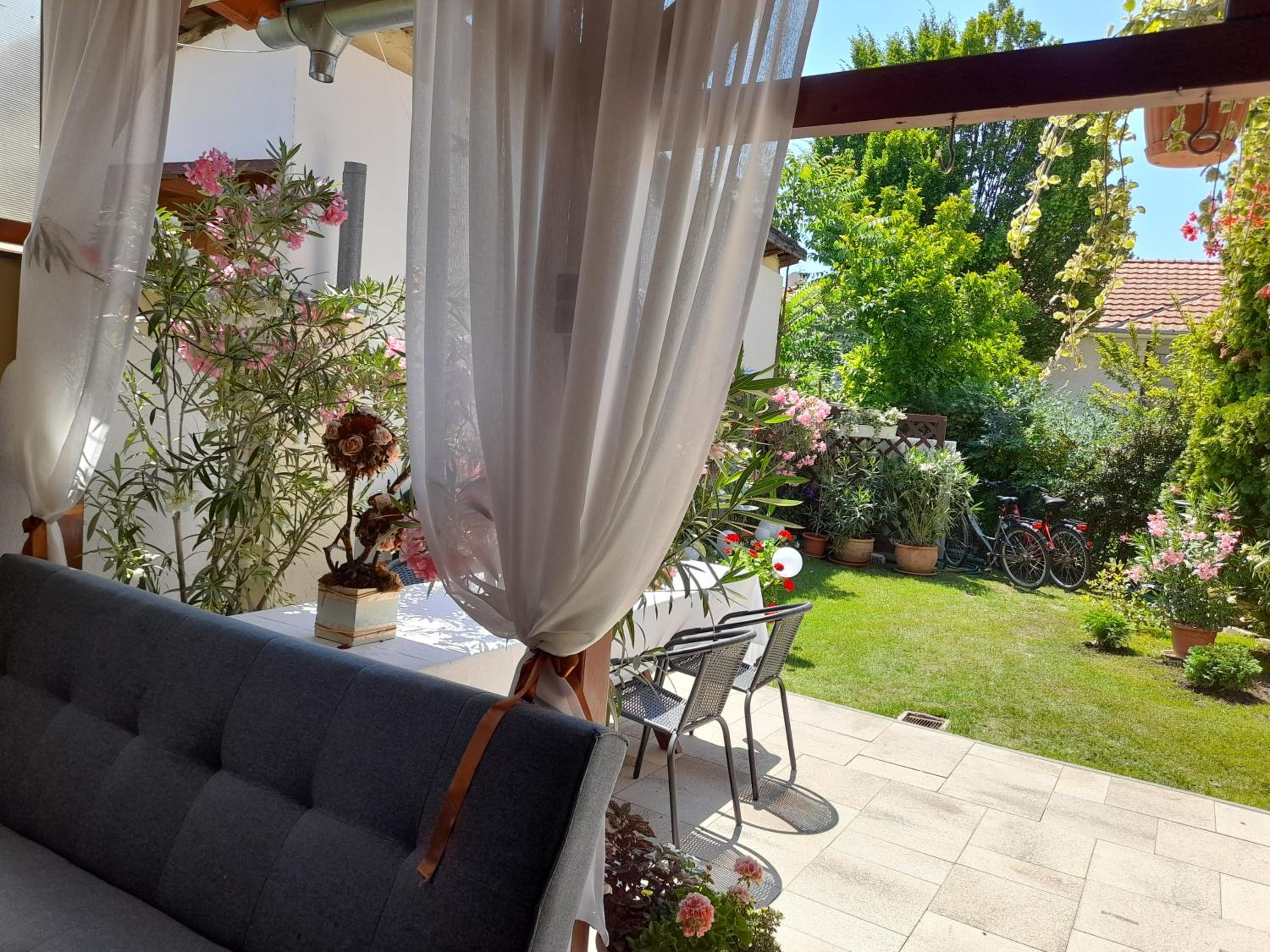 Aranka Apartman view 5