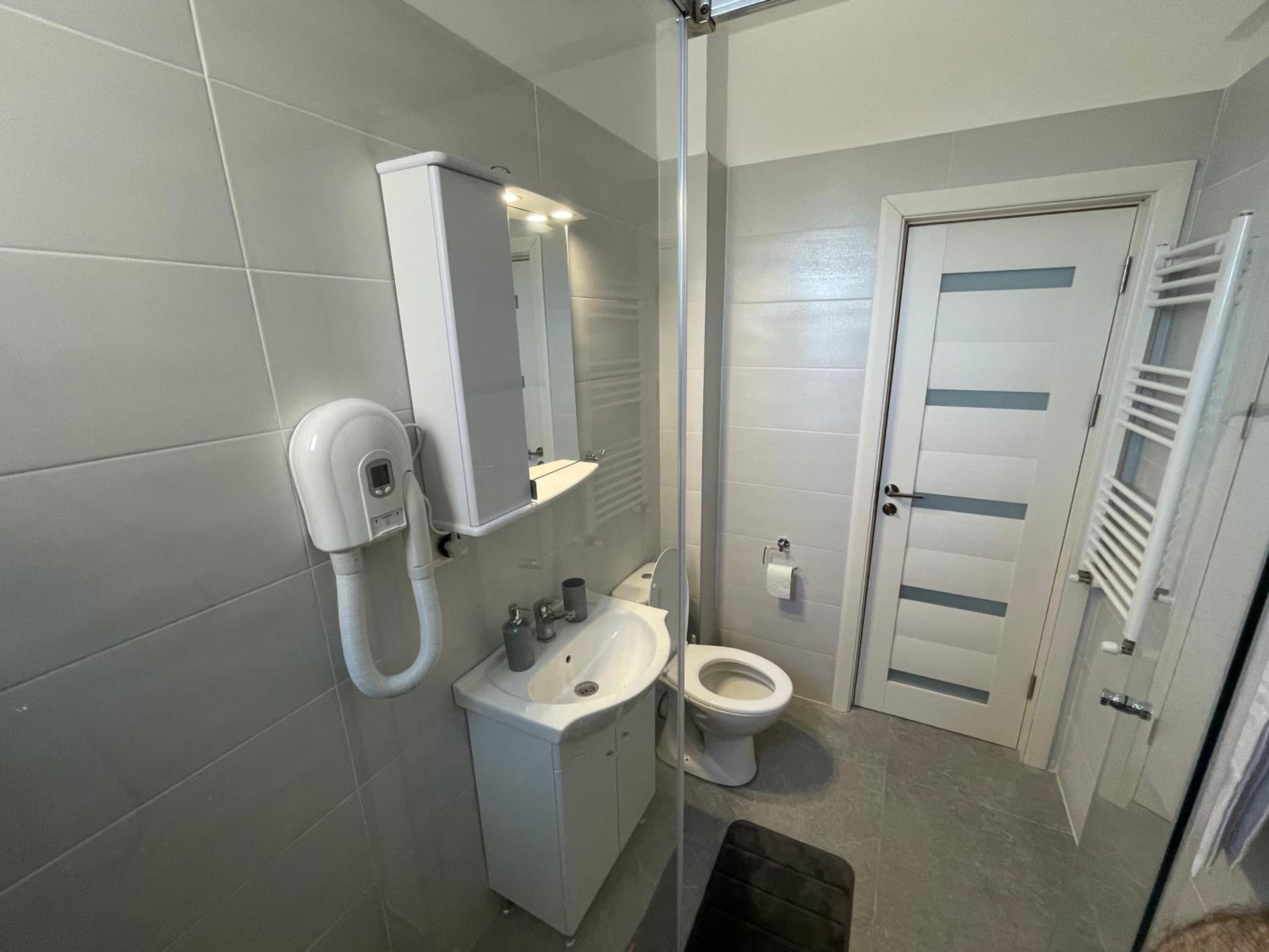 Photo 11