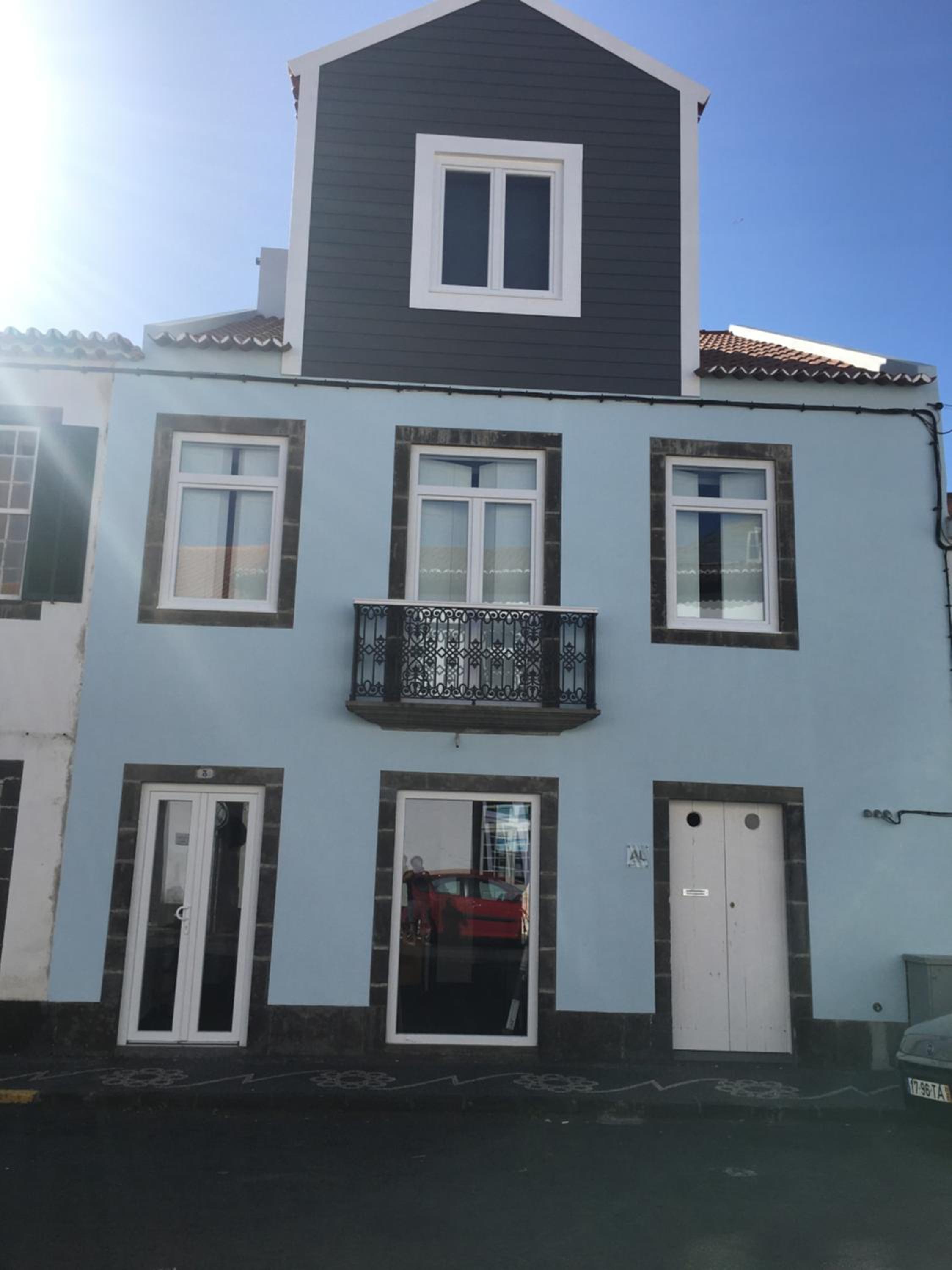 Hotel Largo Bispo Boutique Hostel - Image 1