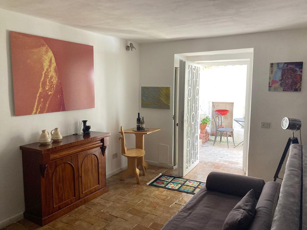 Residenza Le Rose Villa D'Arte