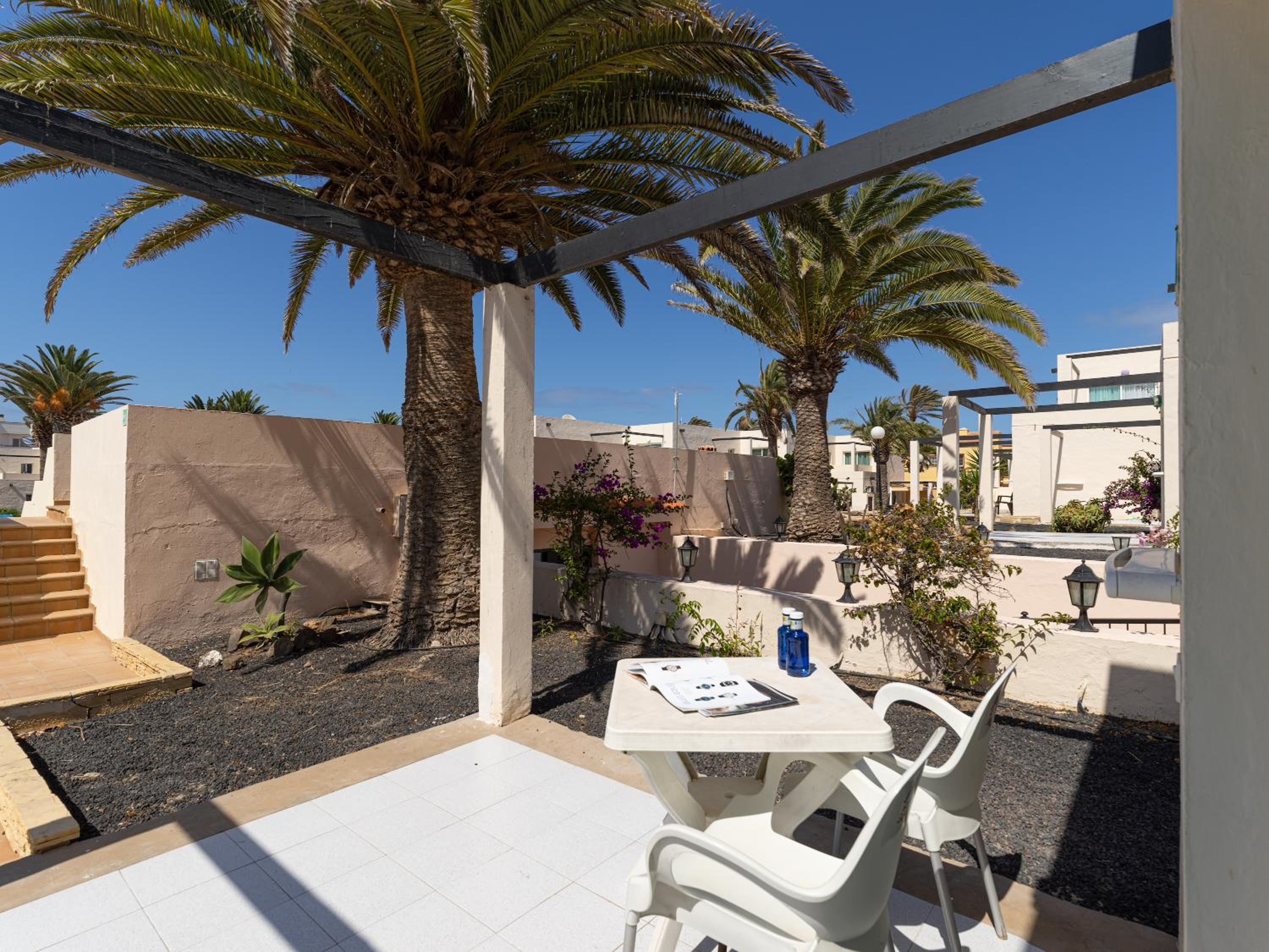 HomeForGuest Apartamento 15 con terraza y piscina en Corralejo photo 2