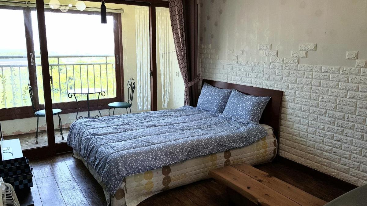 Jun House