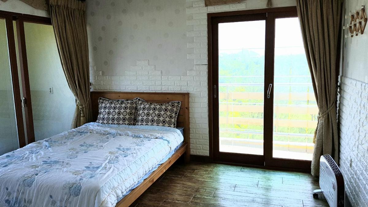 Jun House
