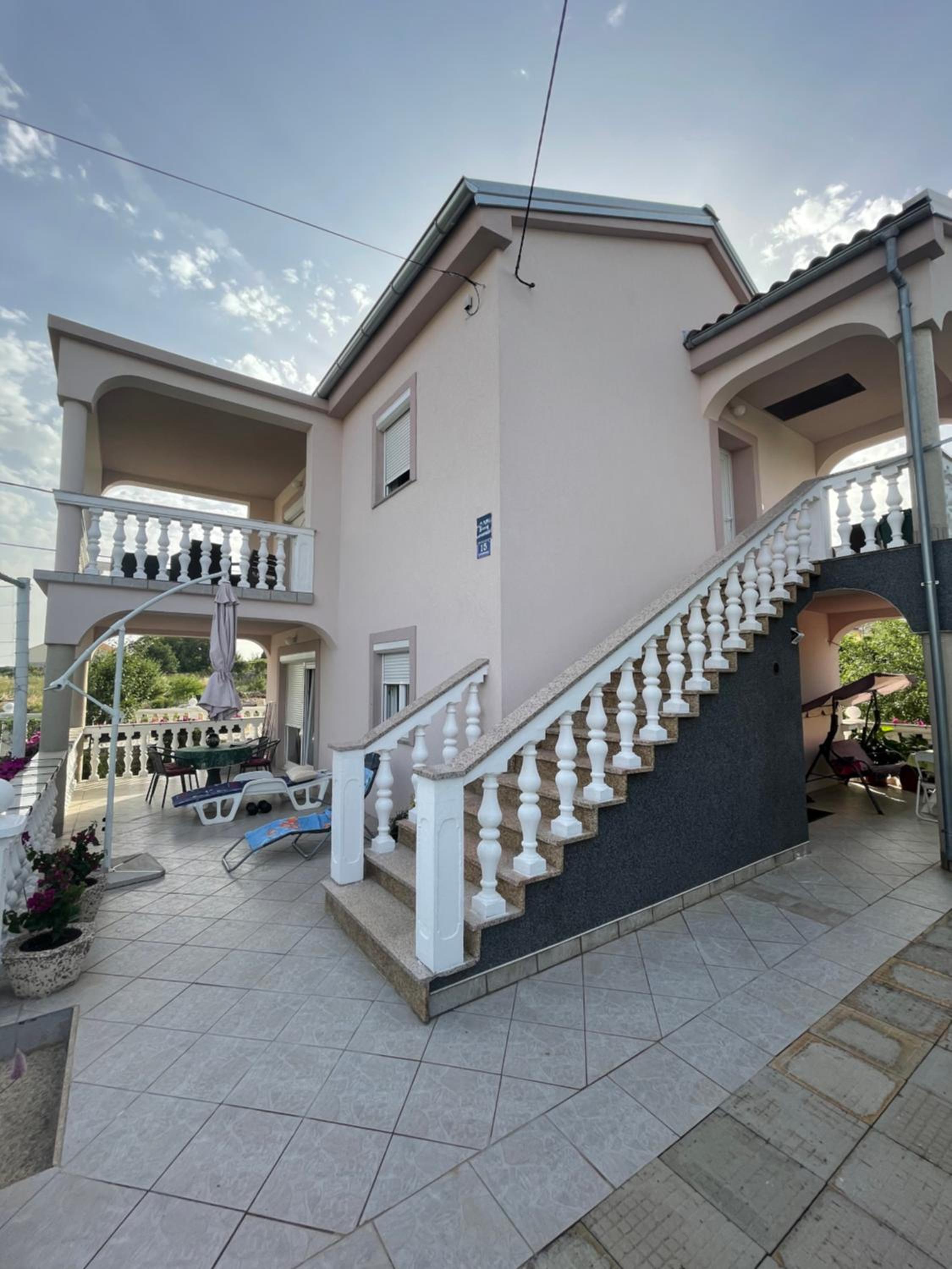 Apartmani Mirela view 2