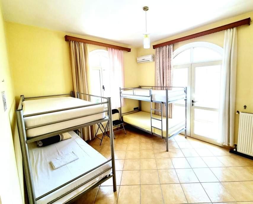 Luckyshine hostel