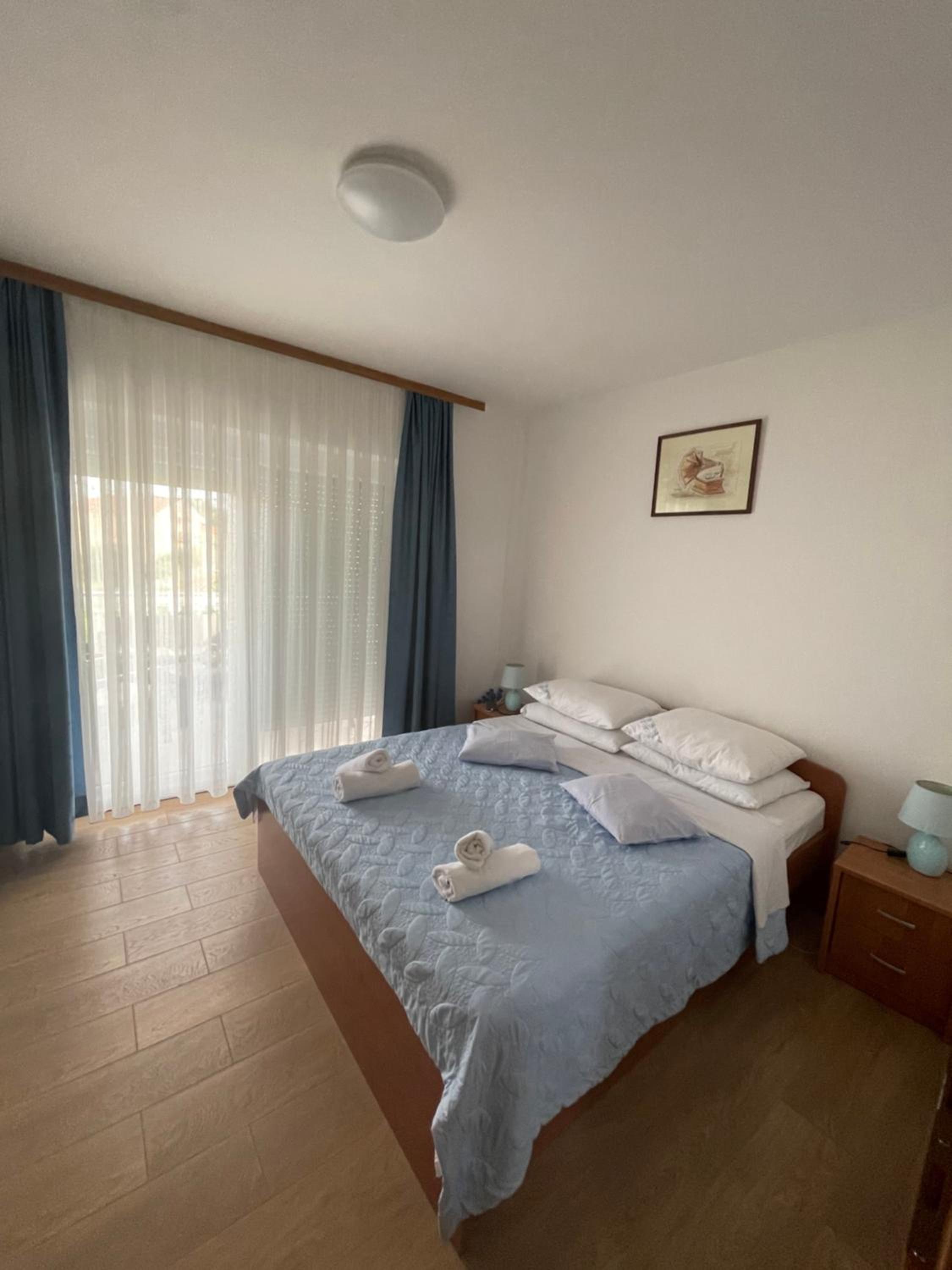 Apartmani Mirela view 3