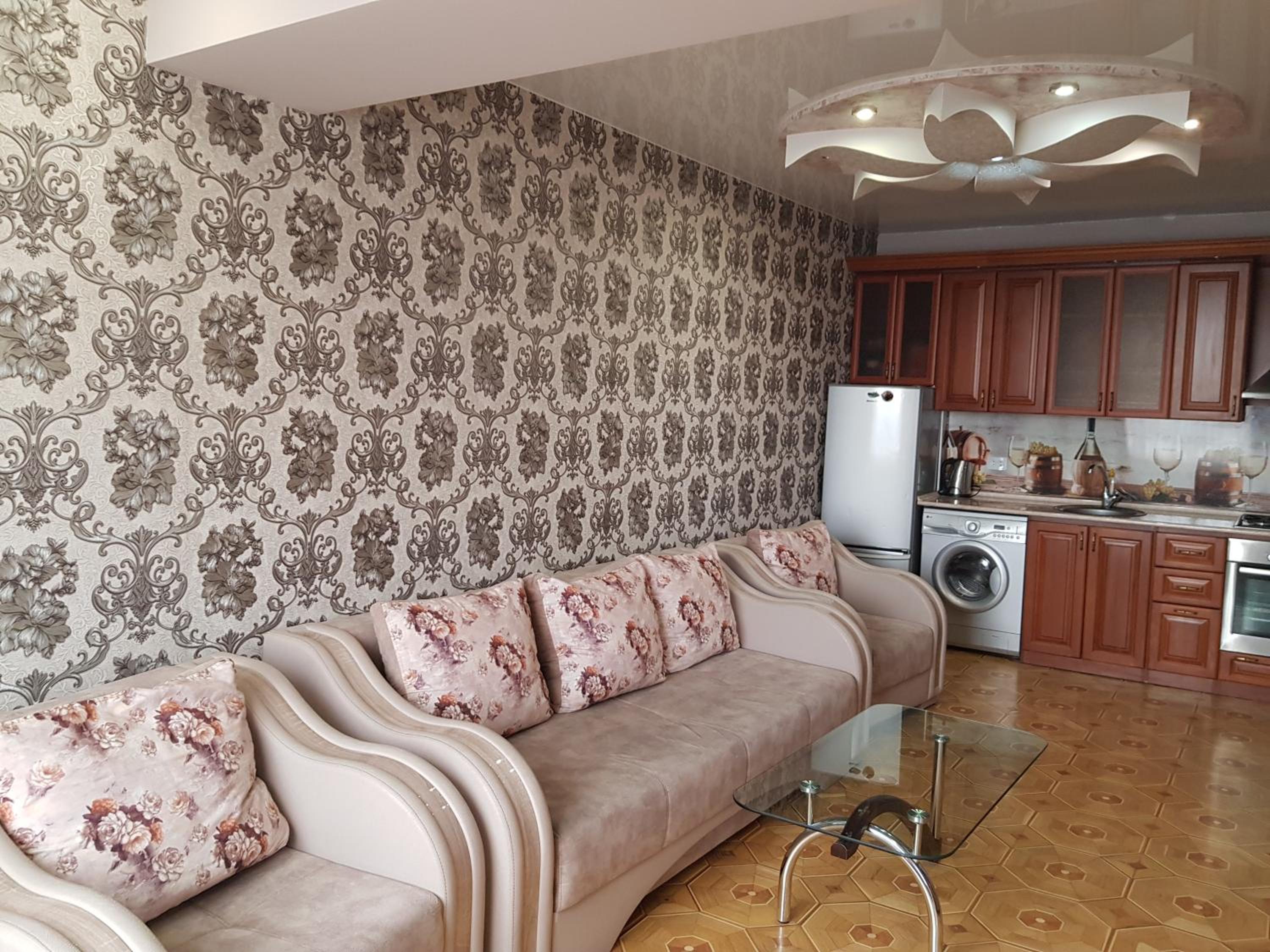 Luxury Apartment-1 in the Center of Yerevan, Safaryans Family