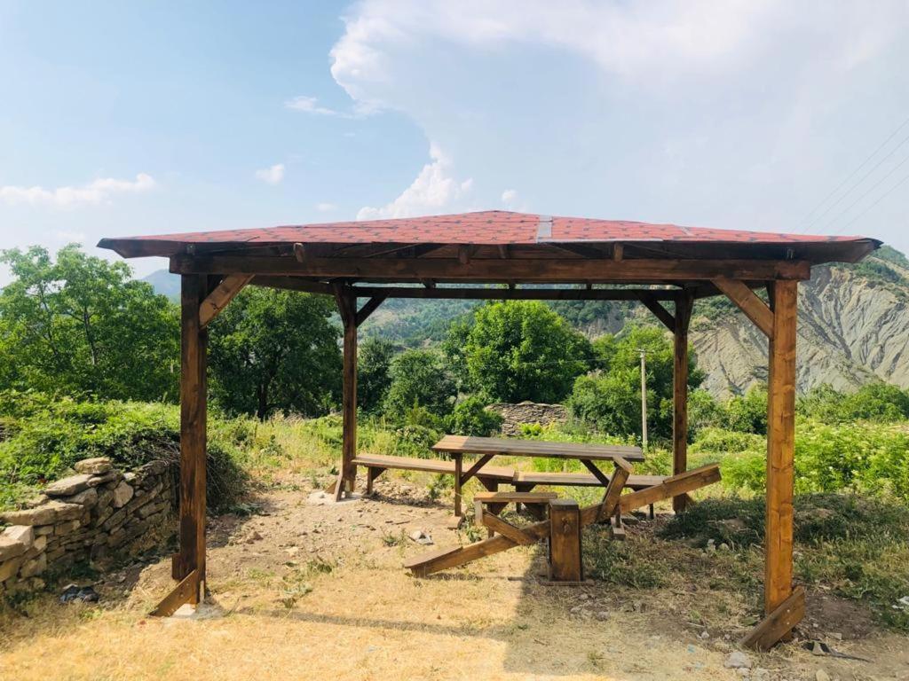 Guest House Qafe Dardha - Tomorr National Park