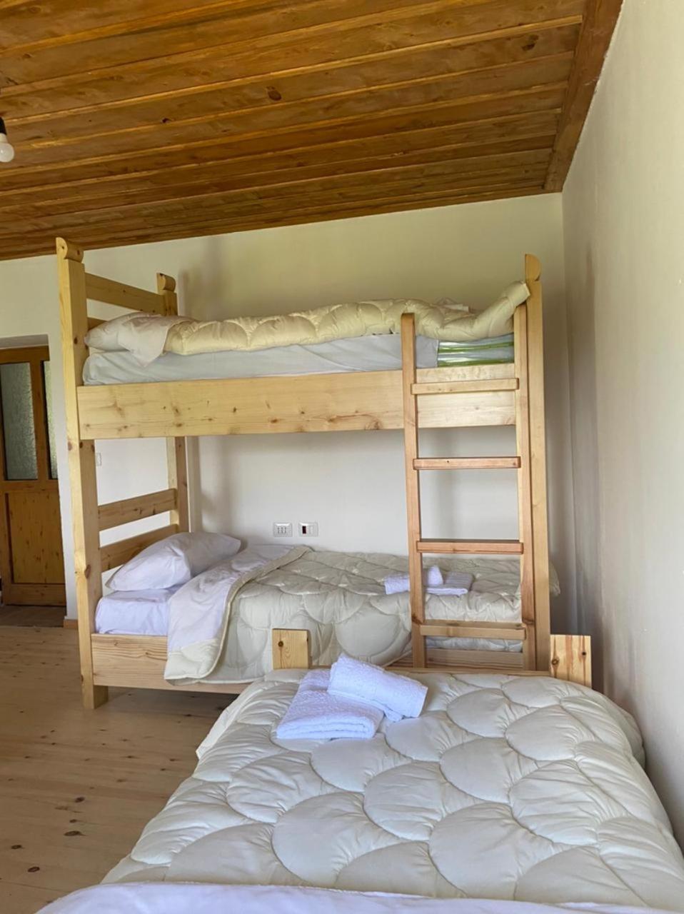 Guest House Qafe Dardha - Tomorr National Park