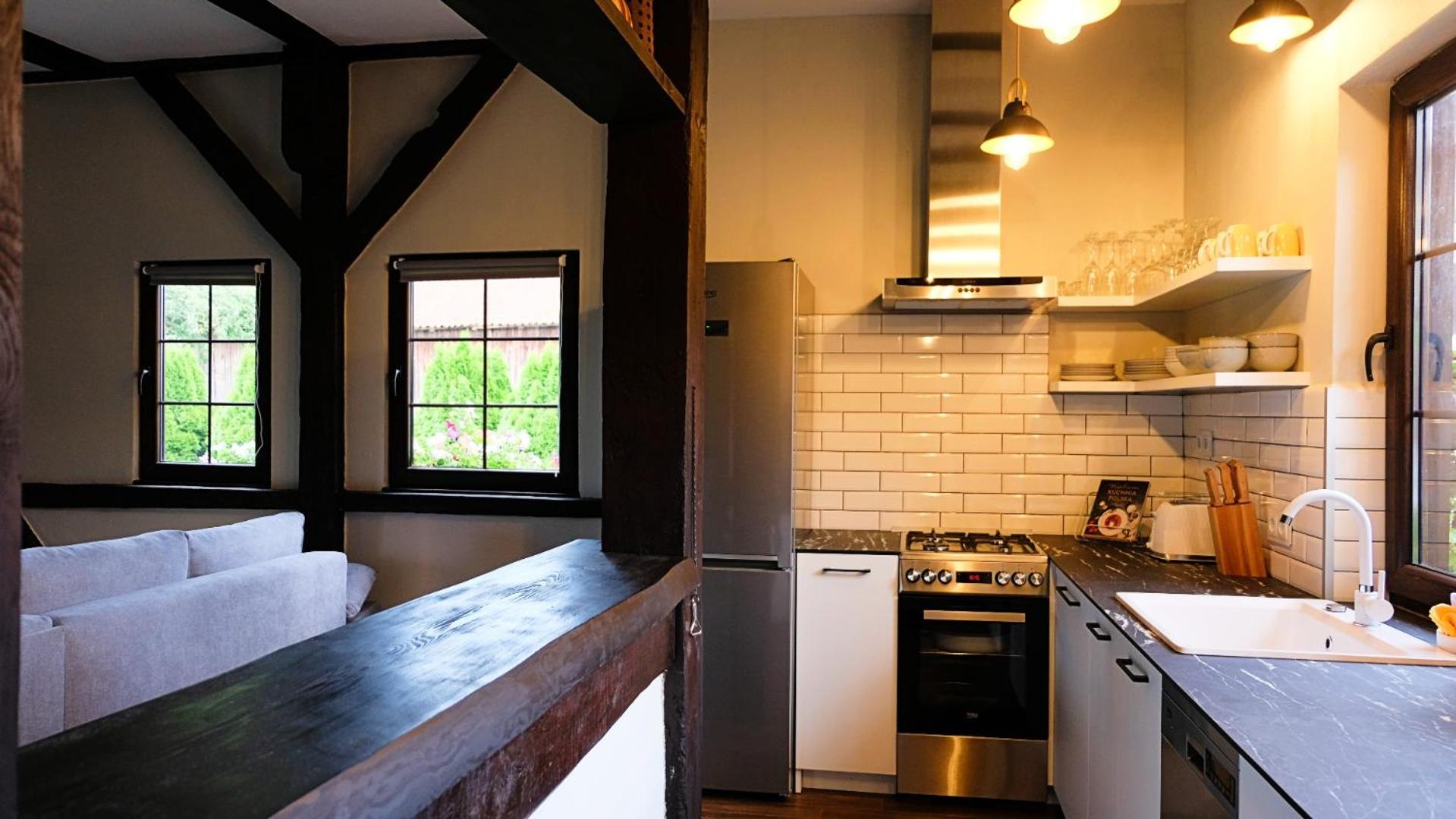 Stay At This Magnificent 100 Year Old Barn view 4