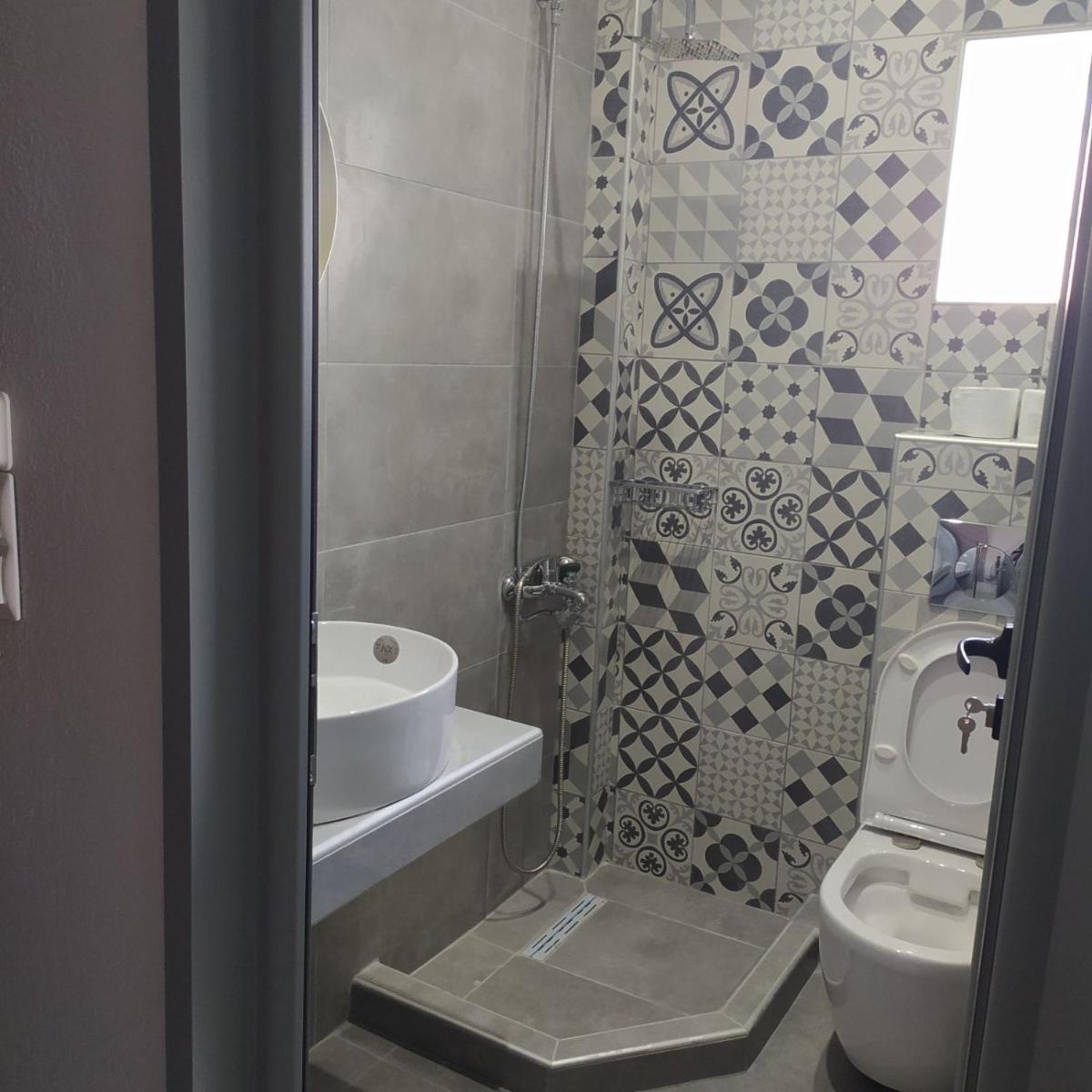 Mei's Luxury Apartments view 4