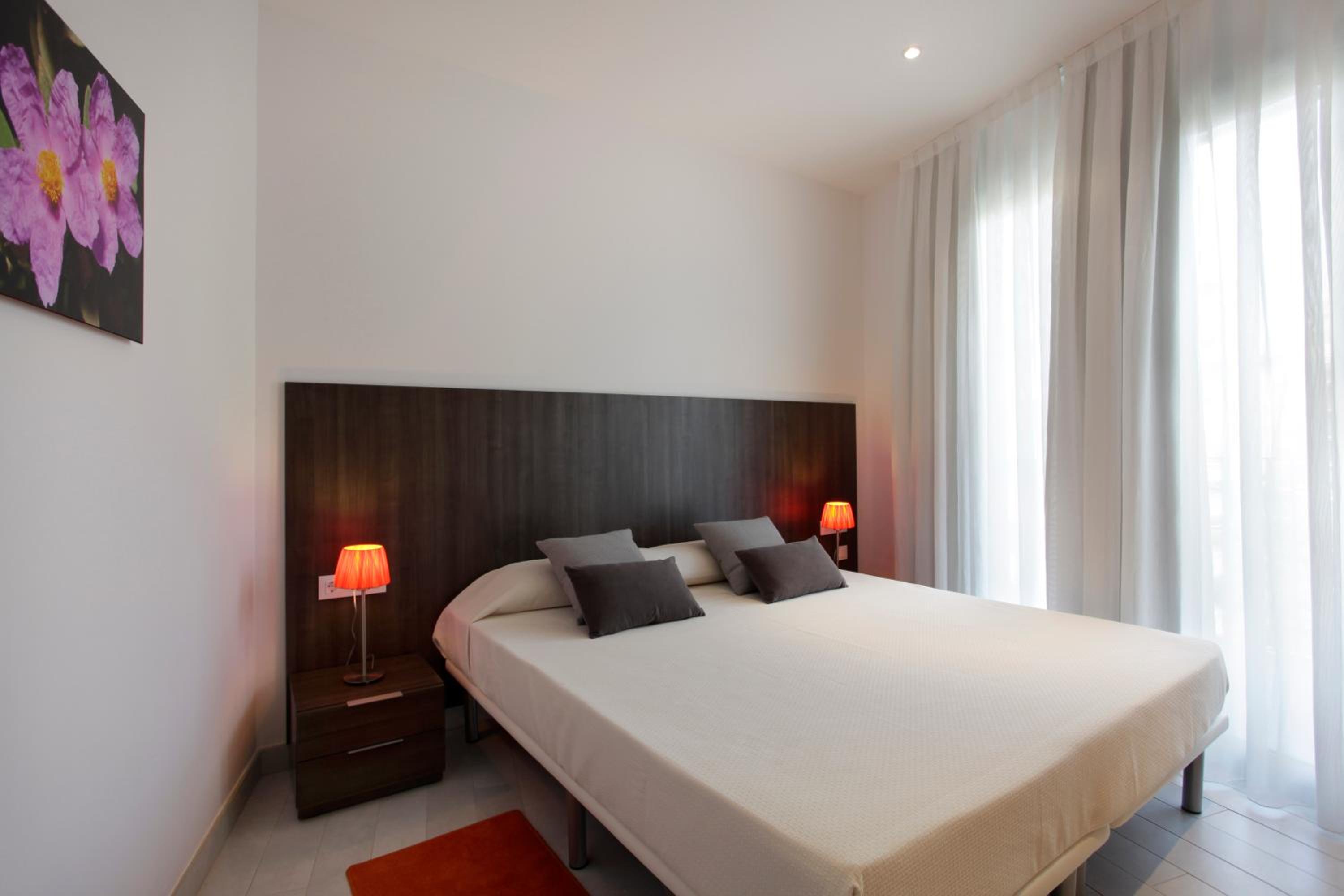 Fisa Rentals Les Corts Apartments