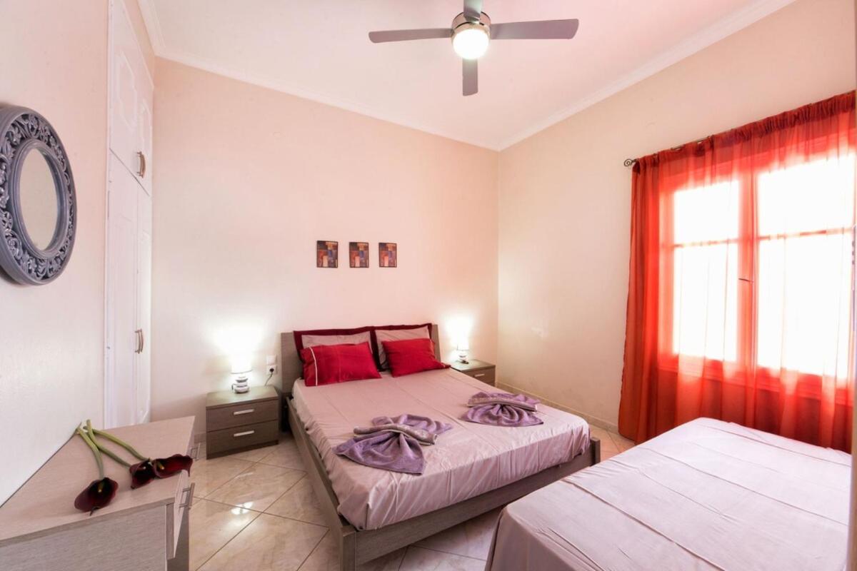 Town House for 6-16 photo 5