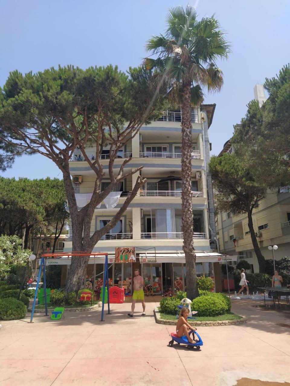 Mia's Sea View Apartment