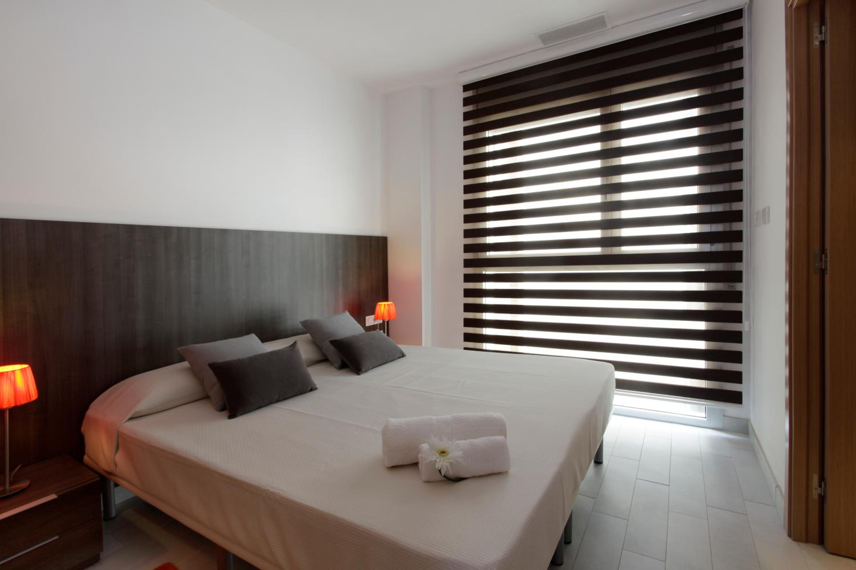 Fisa Rentals Les Corts Apartments