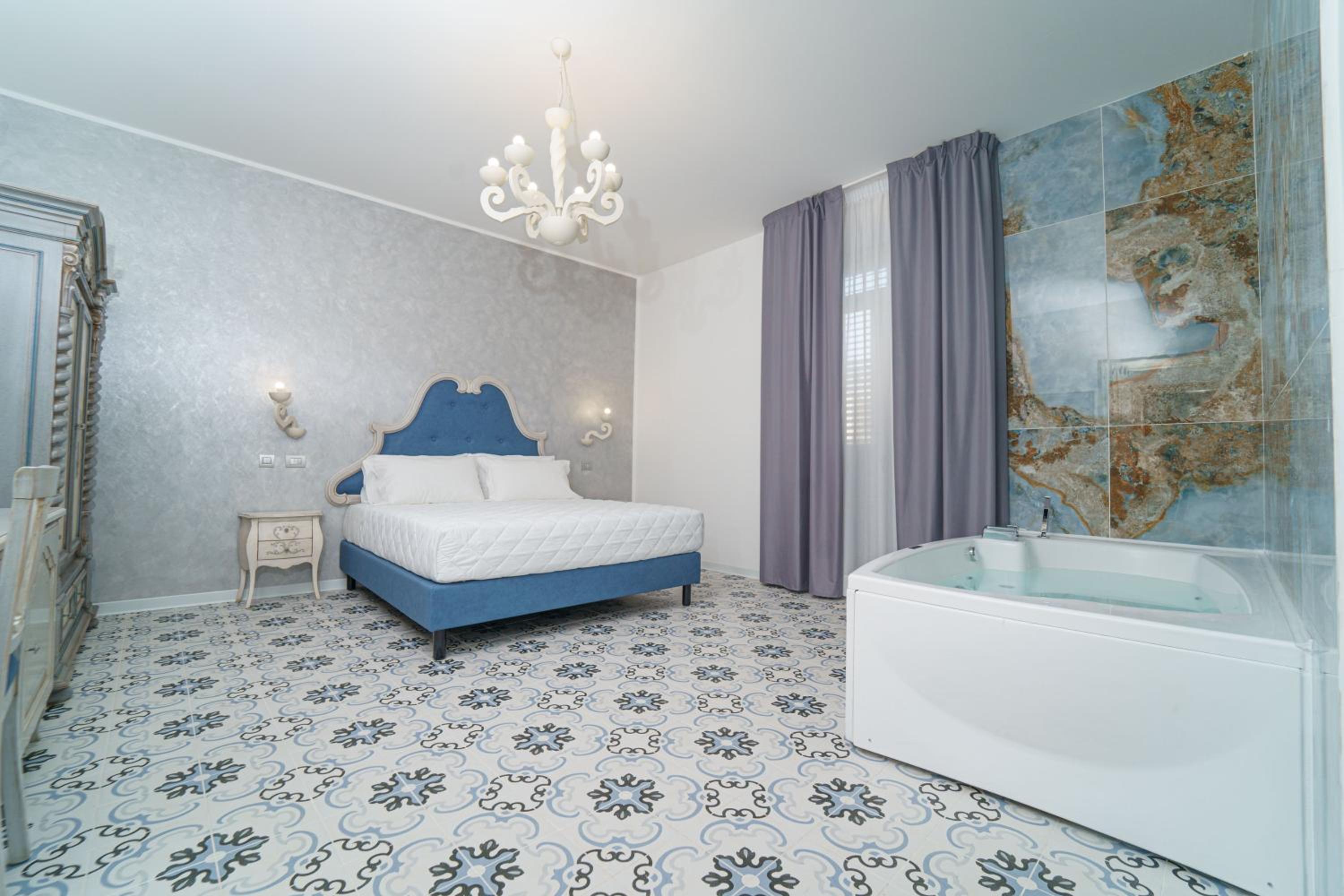 PLAZA Boutique Hotel - Tropea photo 4