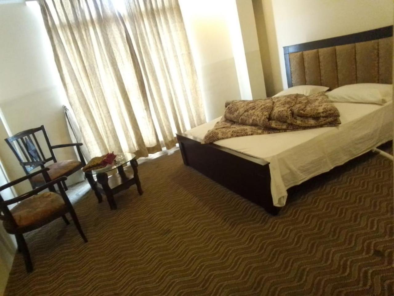 Peak Point Hotel & Apartments view 5
