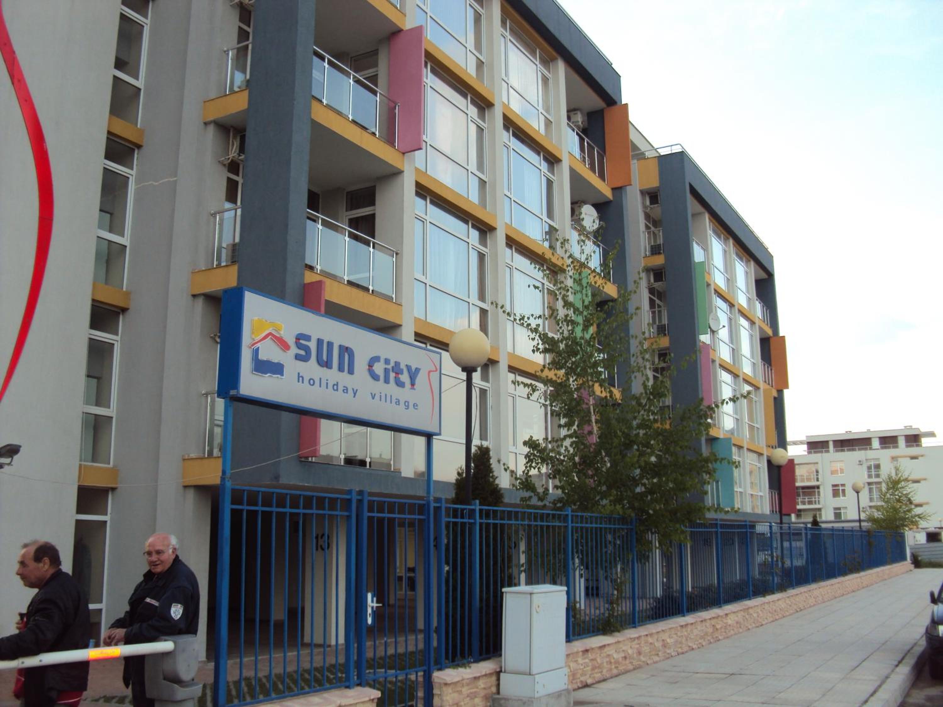 Stylish 2BR Flat