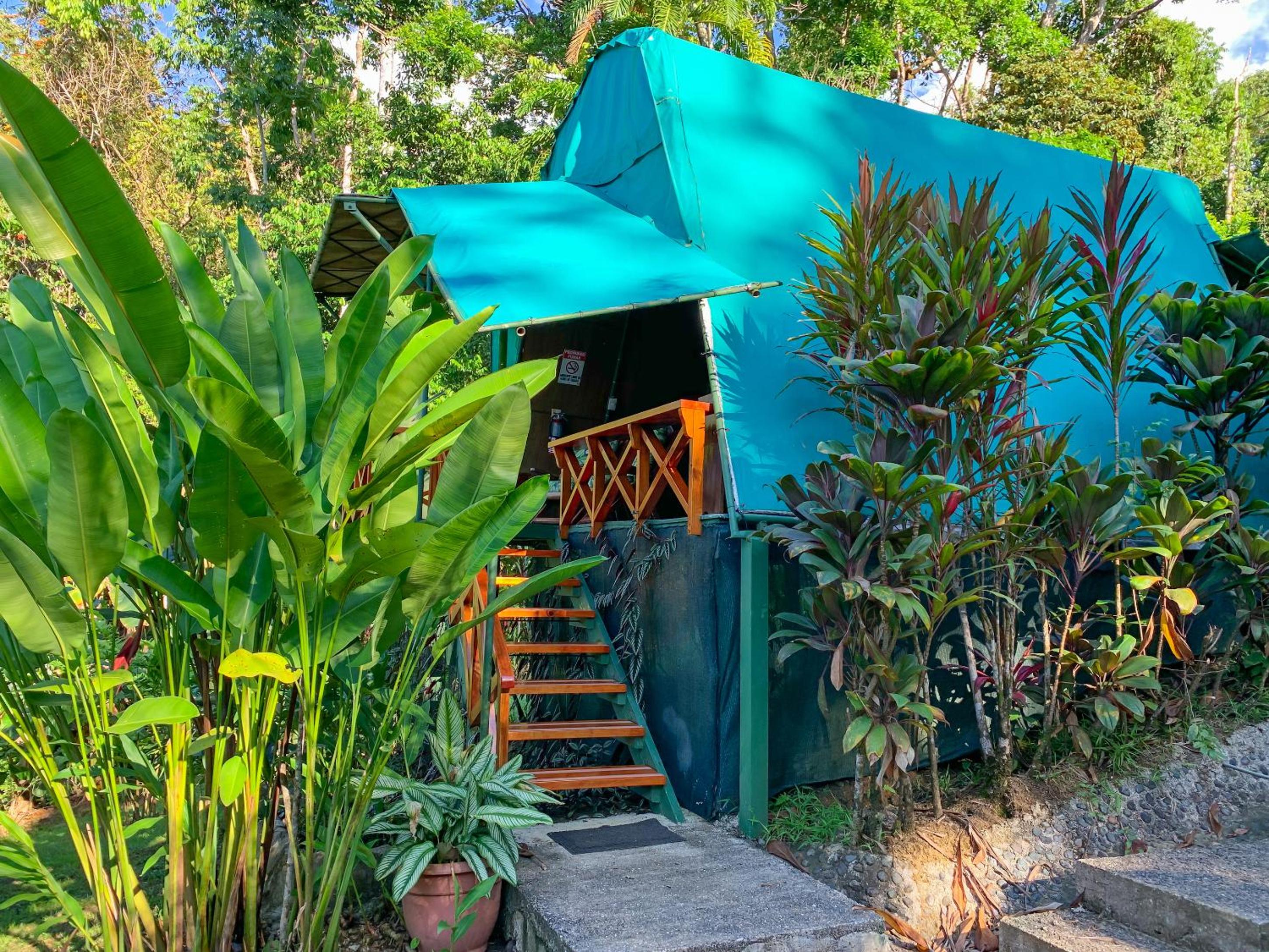 Las Caletas Lodge