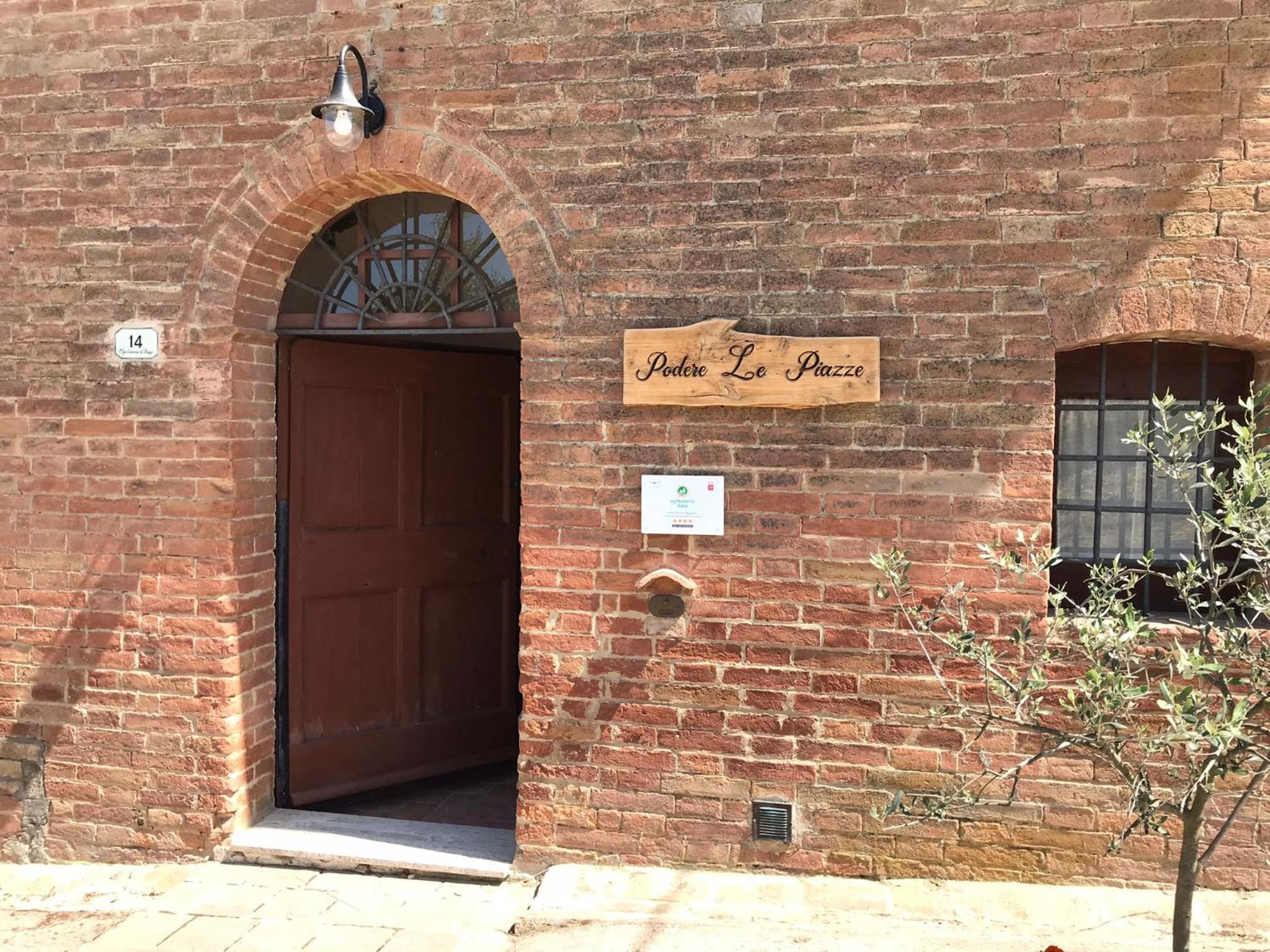 Agriturismo Monte Oliveto Maggiore, Podere LE PIAZZE view 2