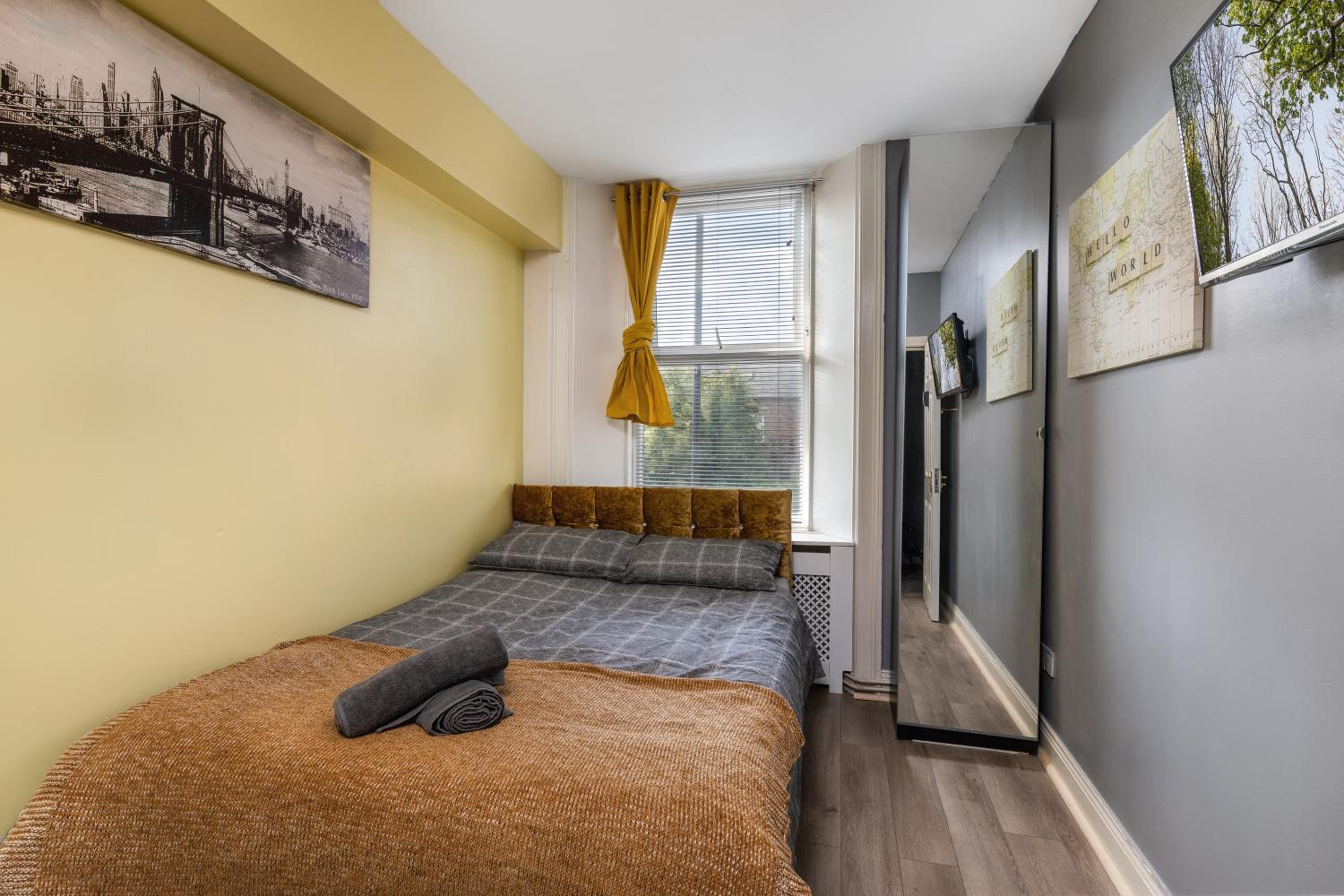 CITY CENTRE en-suite rooms view 4