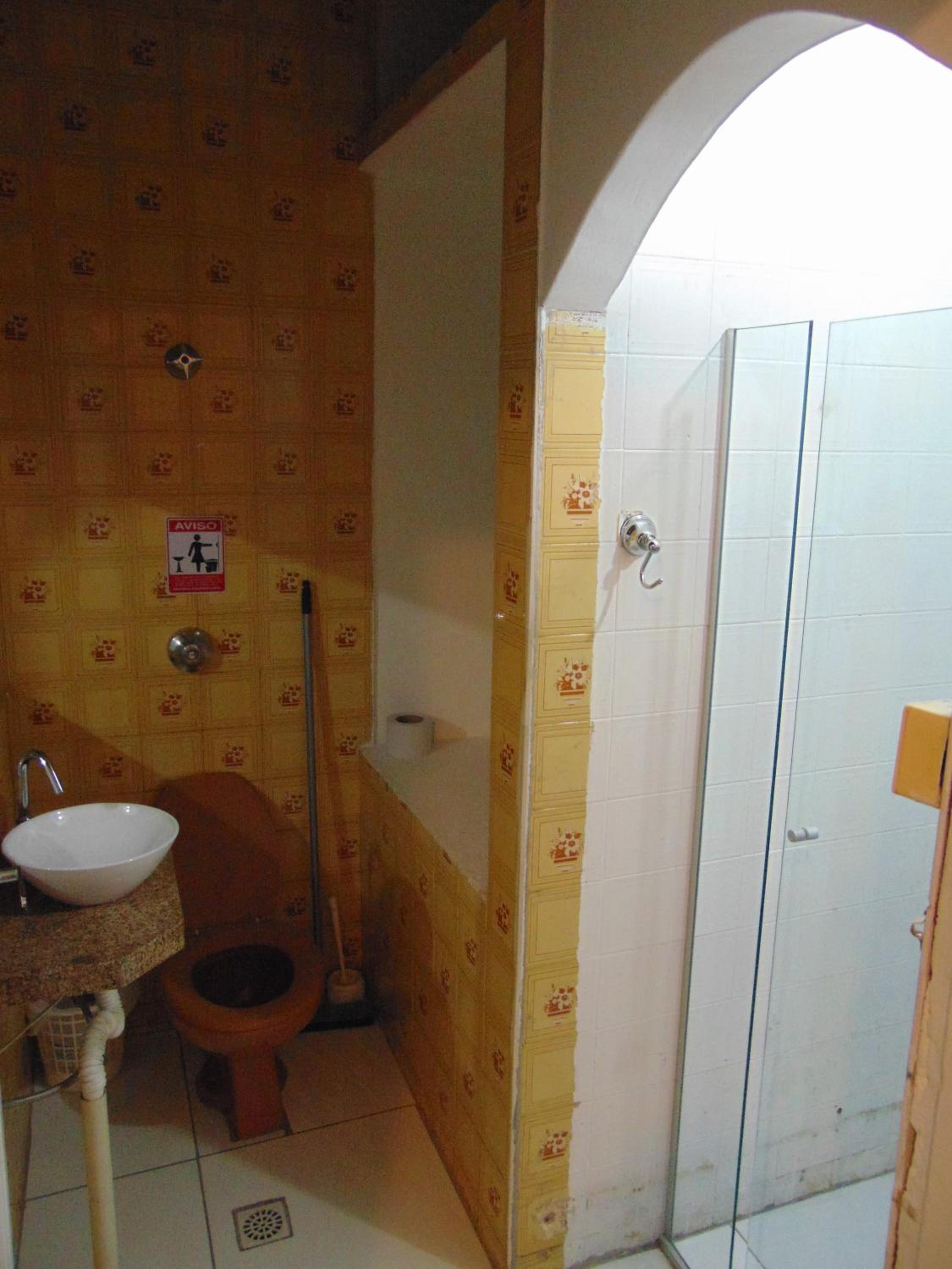 Wally's House Hostel