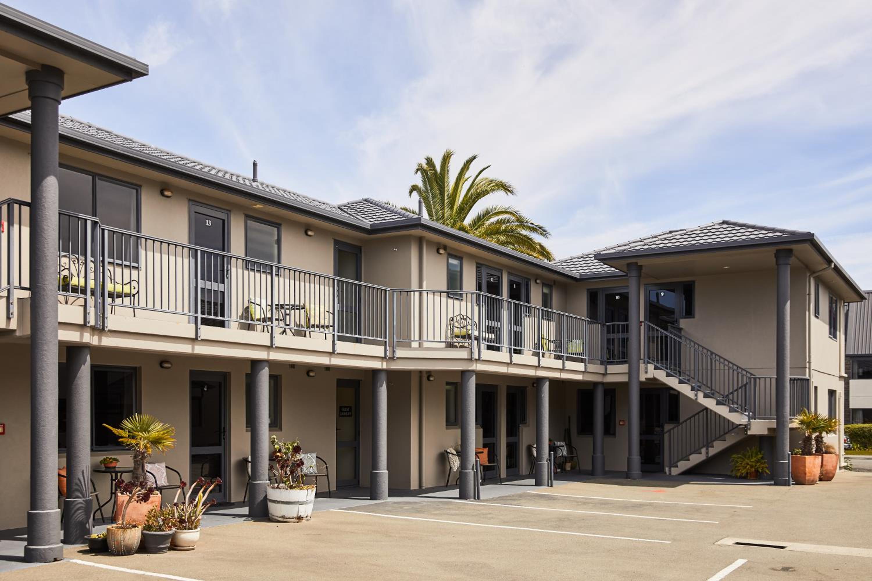 Blenheim Palms Motel