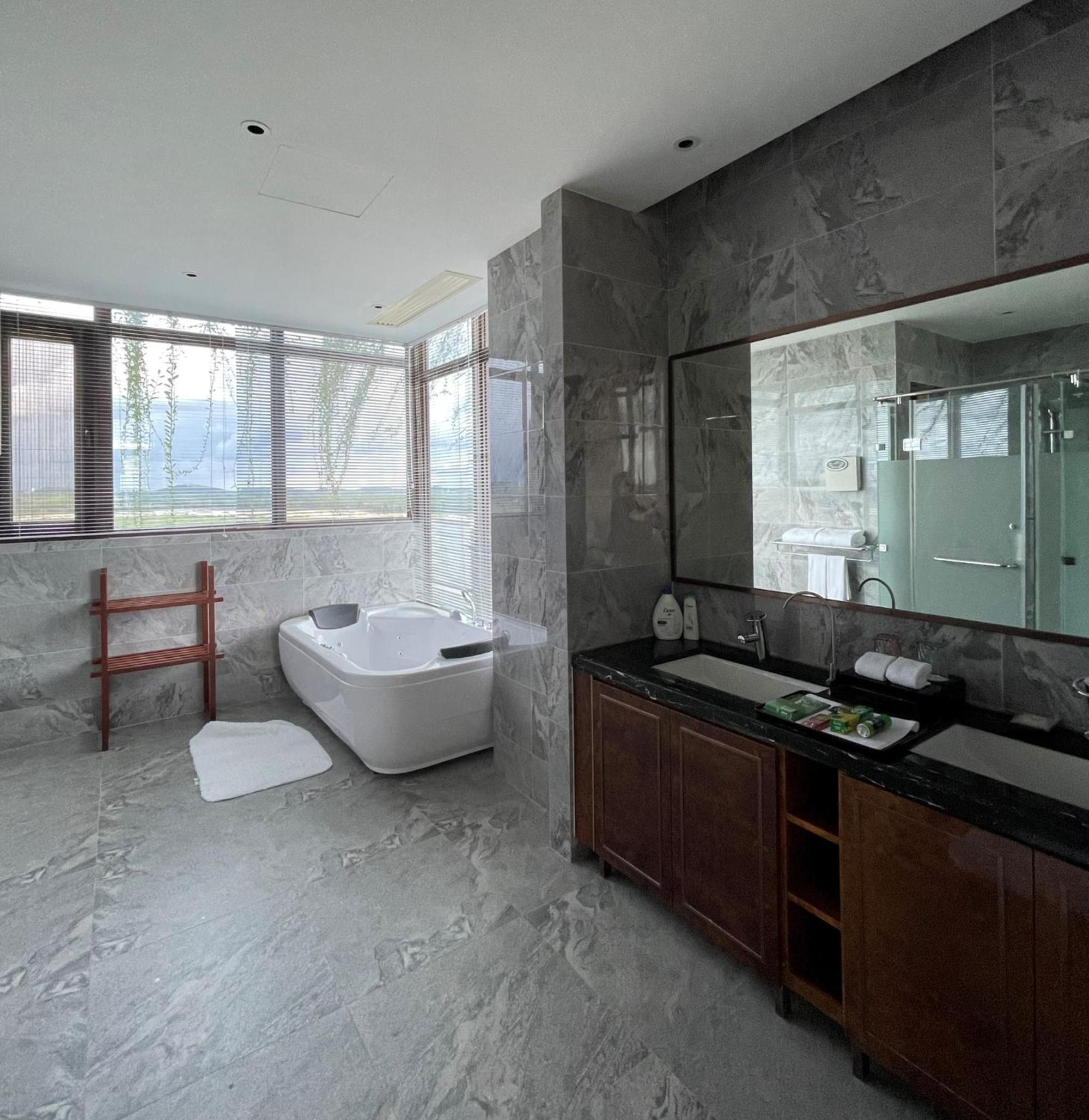 Forest City Golf Hotel, Iskandar Puteri - 9