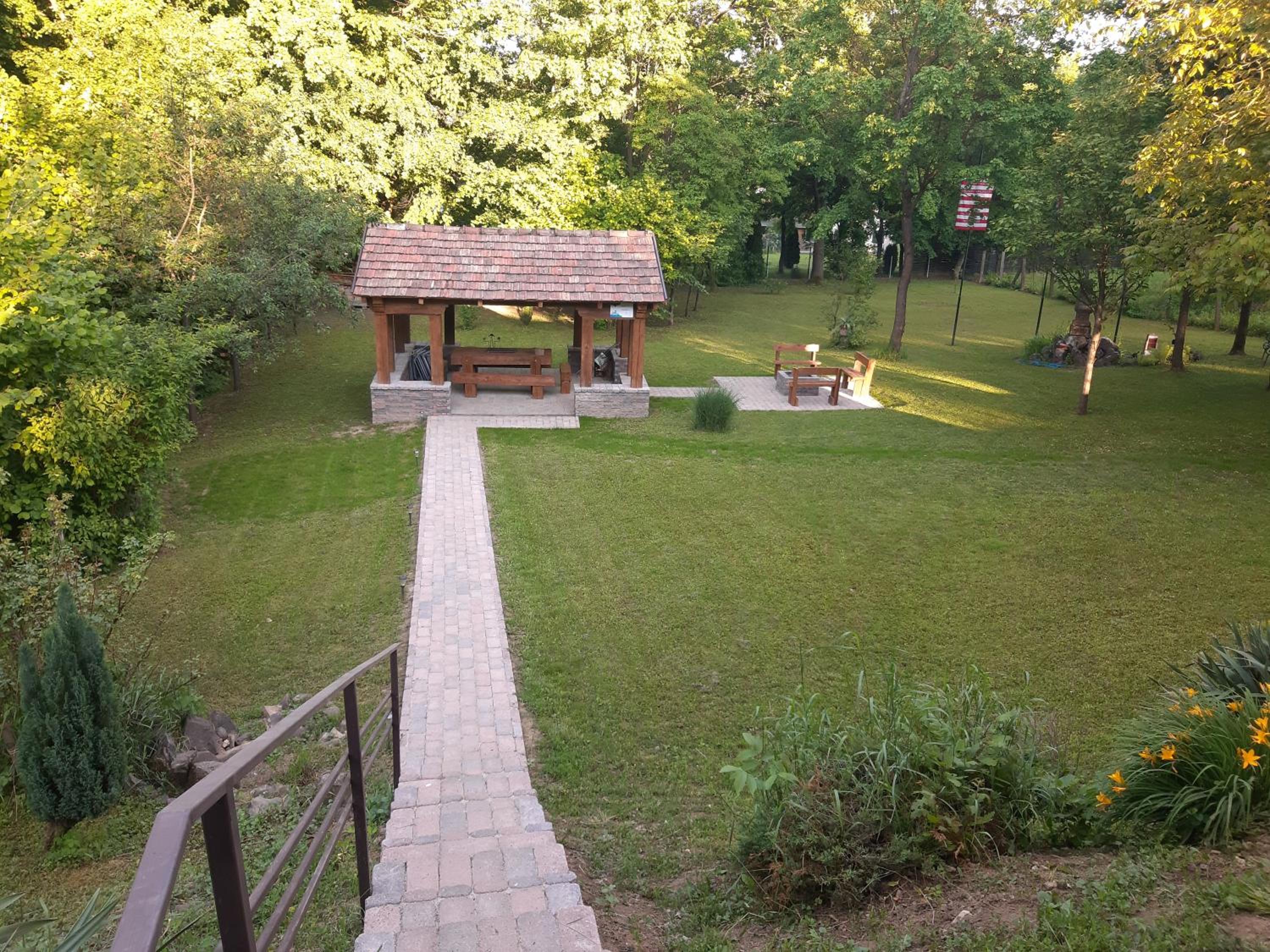 Photo 37